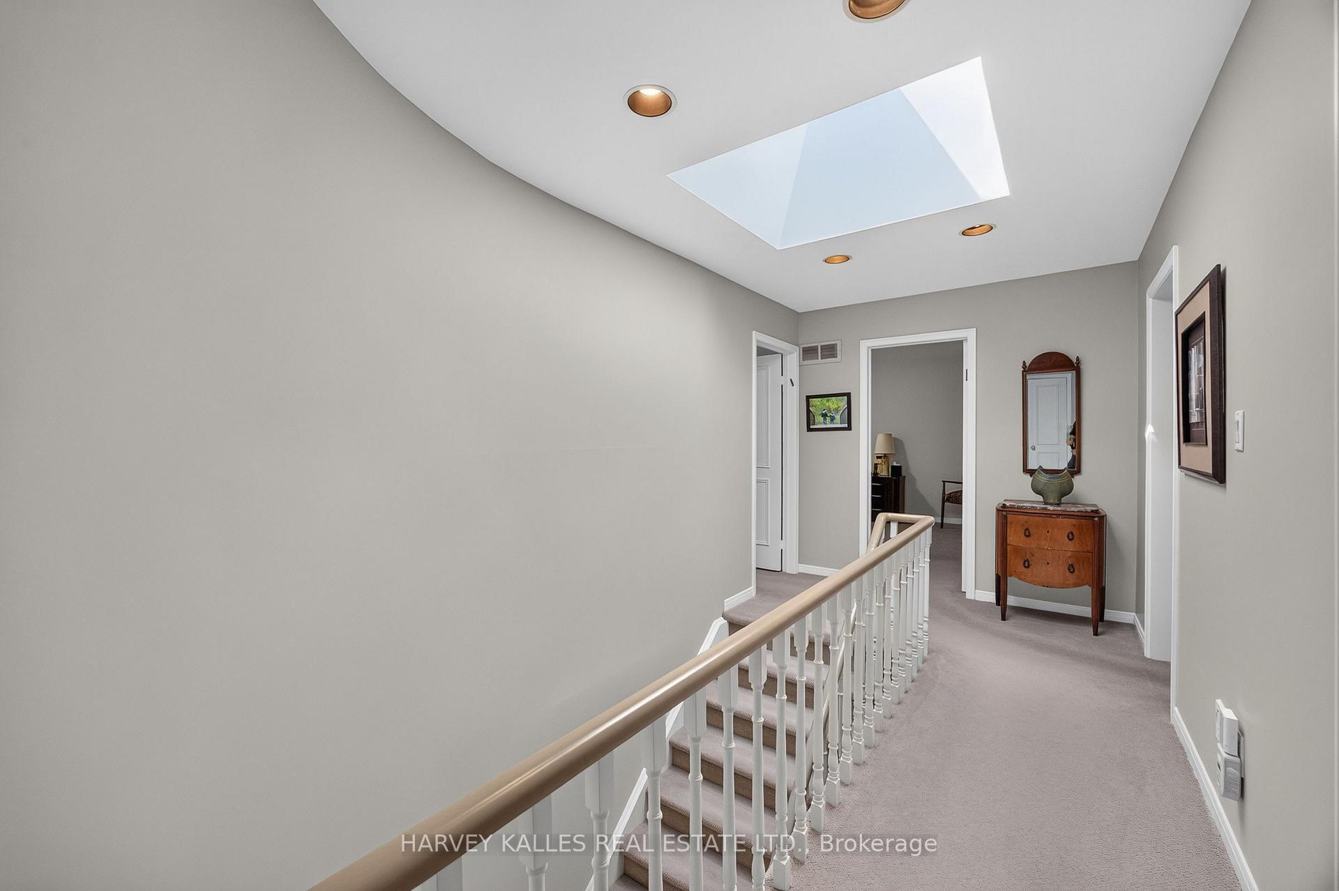 Photo 20 of 23 Pinnacle Road, North York, St. Andrew-Windfields — HOMEH