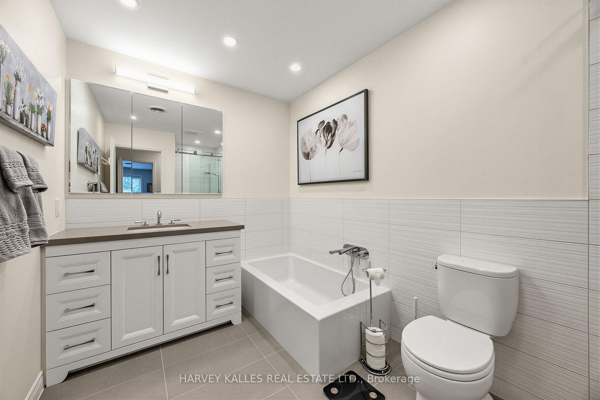 Photo 27 of 23 Pinnacle Road, North York, St. Andrew-Windfields — HOMEH