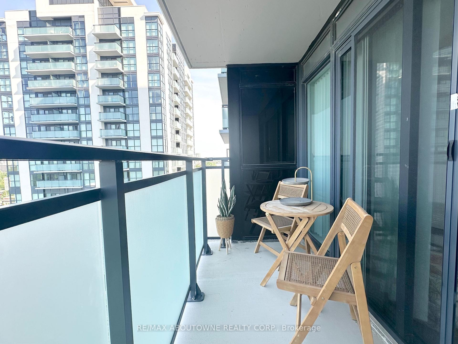 Photo 9 of Unit 310, 375 South Street, London, East K — HOMEH