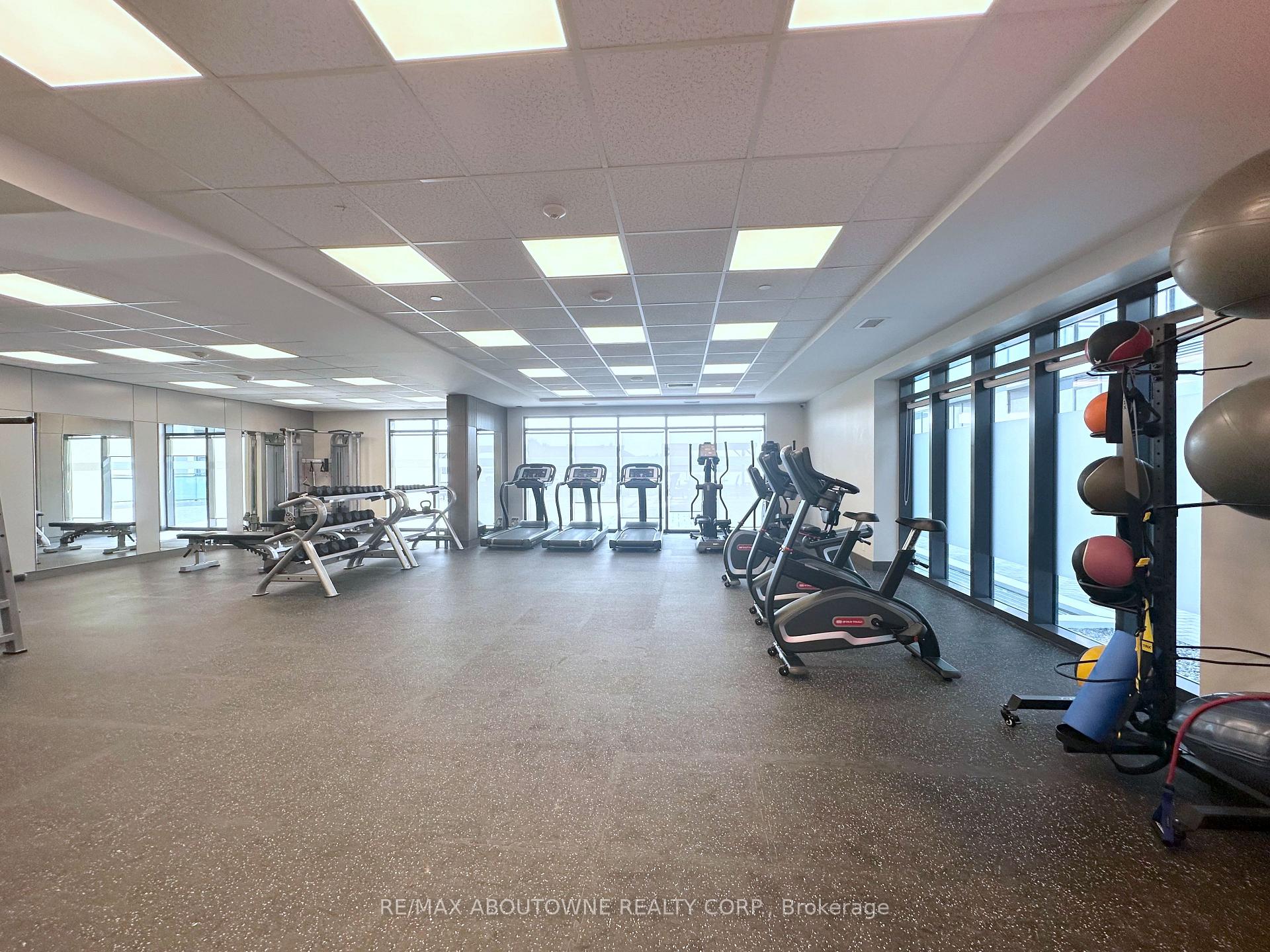 Photo 13 of Unit 310, 375 South Street, London, East K — HOMEH