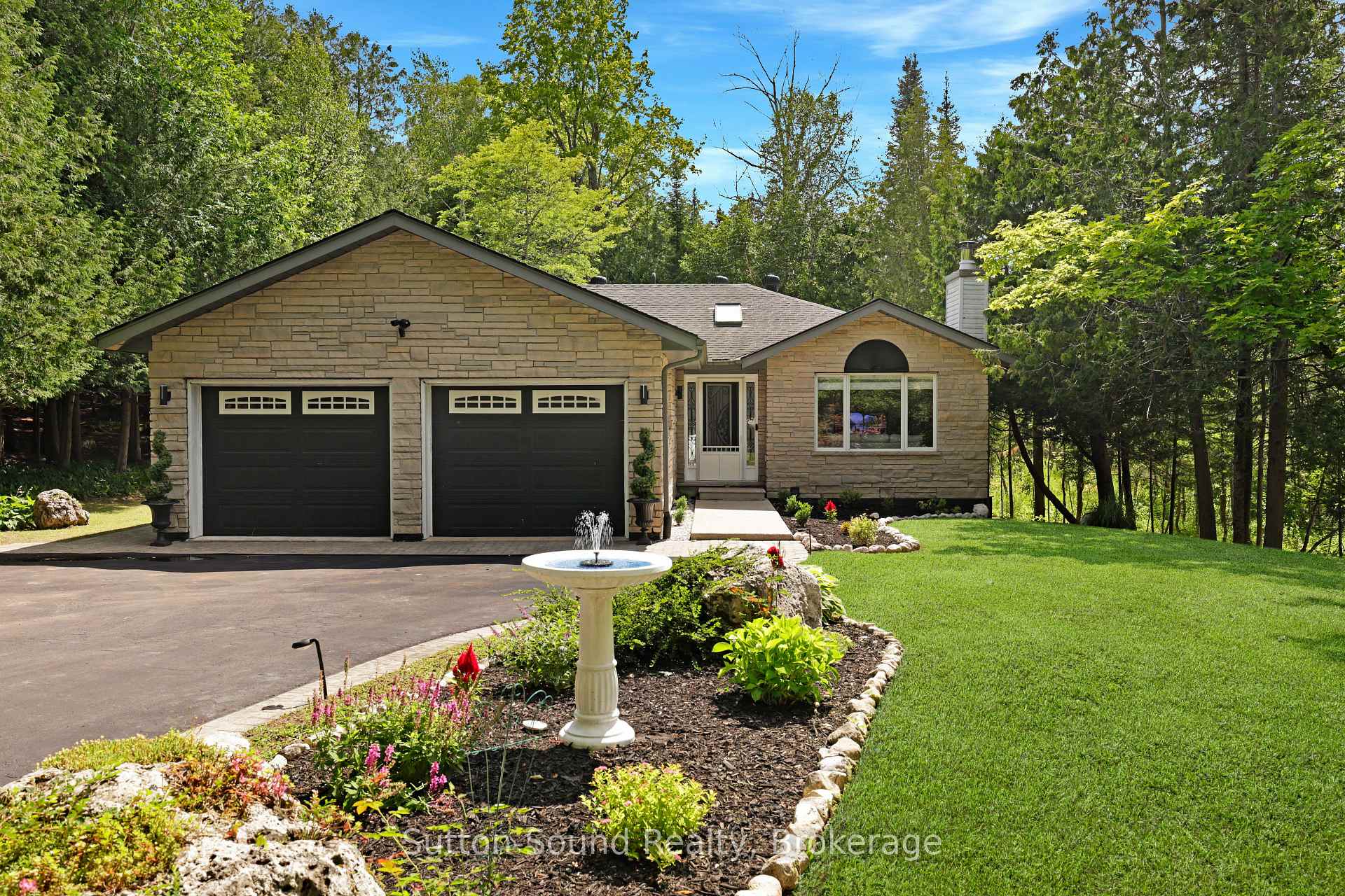 Photo of 222404 Derby-Keppel Townline