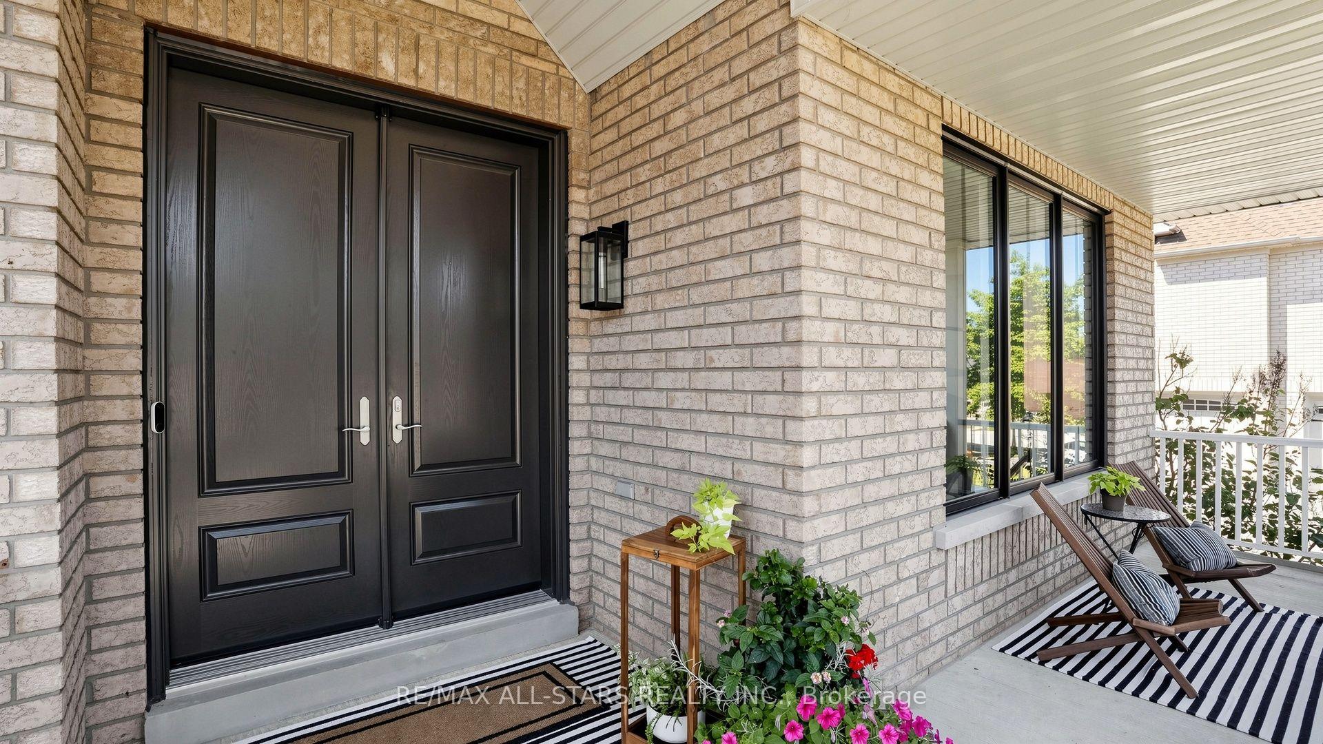 Photo 8 of 5 Keller Lane, Uxbridge — HOMEH