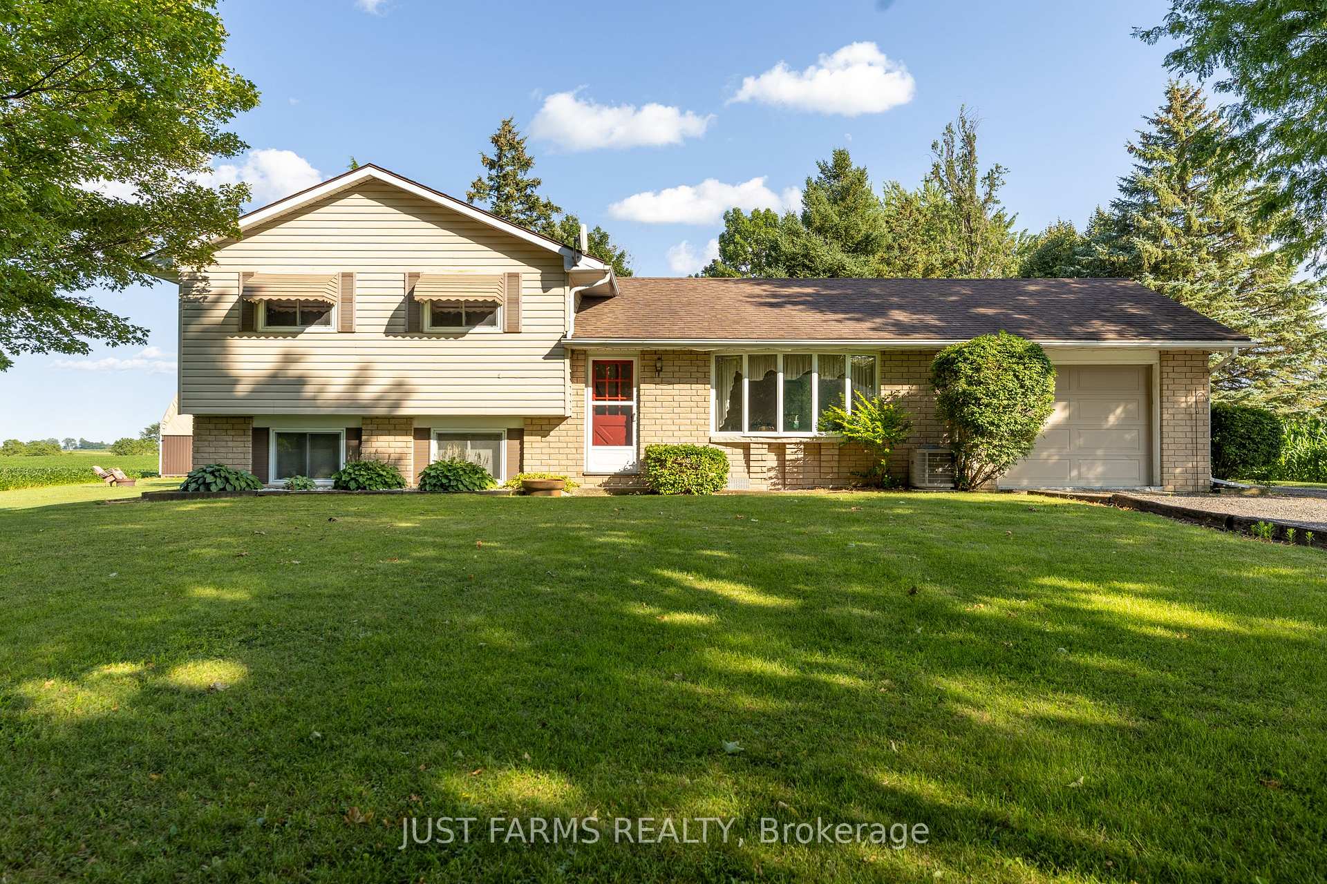 Photo 10 of 15072 Scott Line, Chatham-Kent, Highgate — HOMEH