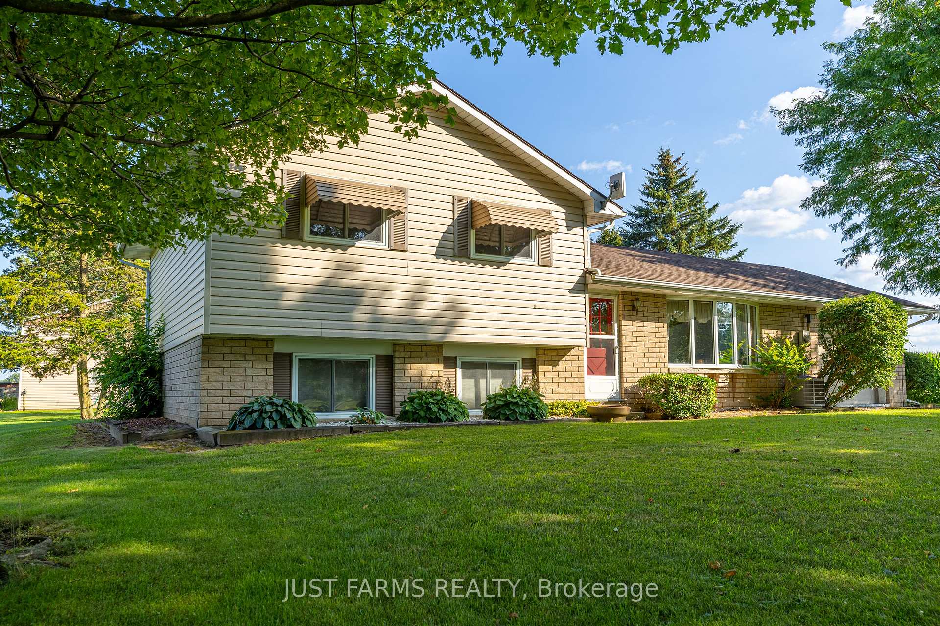 Photo 11 of 15072 Scott Line, Chatham-Kent, Highgate — HOMEH