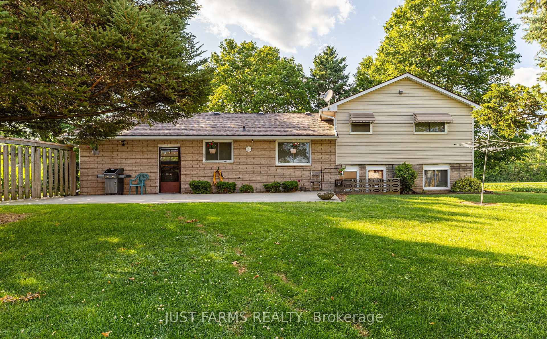 Photo 12 of 15072 Scott Line, Chatham-Kent, Highgate — HOMEH