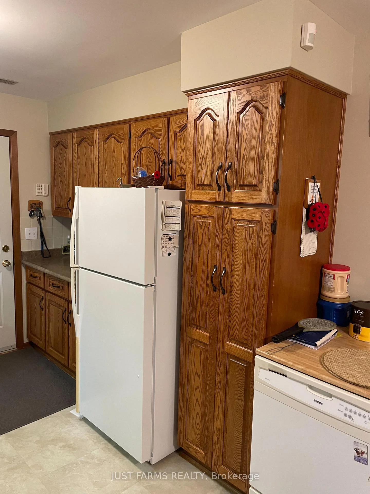 Photo 14 of 15072 Scott Line, Chatham-Kent, Highgate — HOMEH
