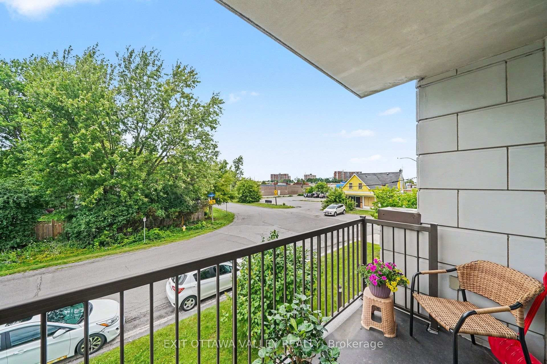 Photo 22 of Unit 208, 14 Norice Street, Ottawa, Meadowlands/Crestview — HOMEH