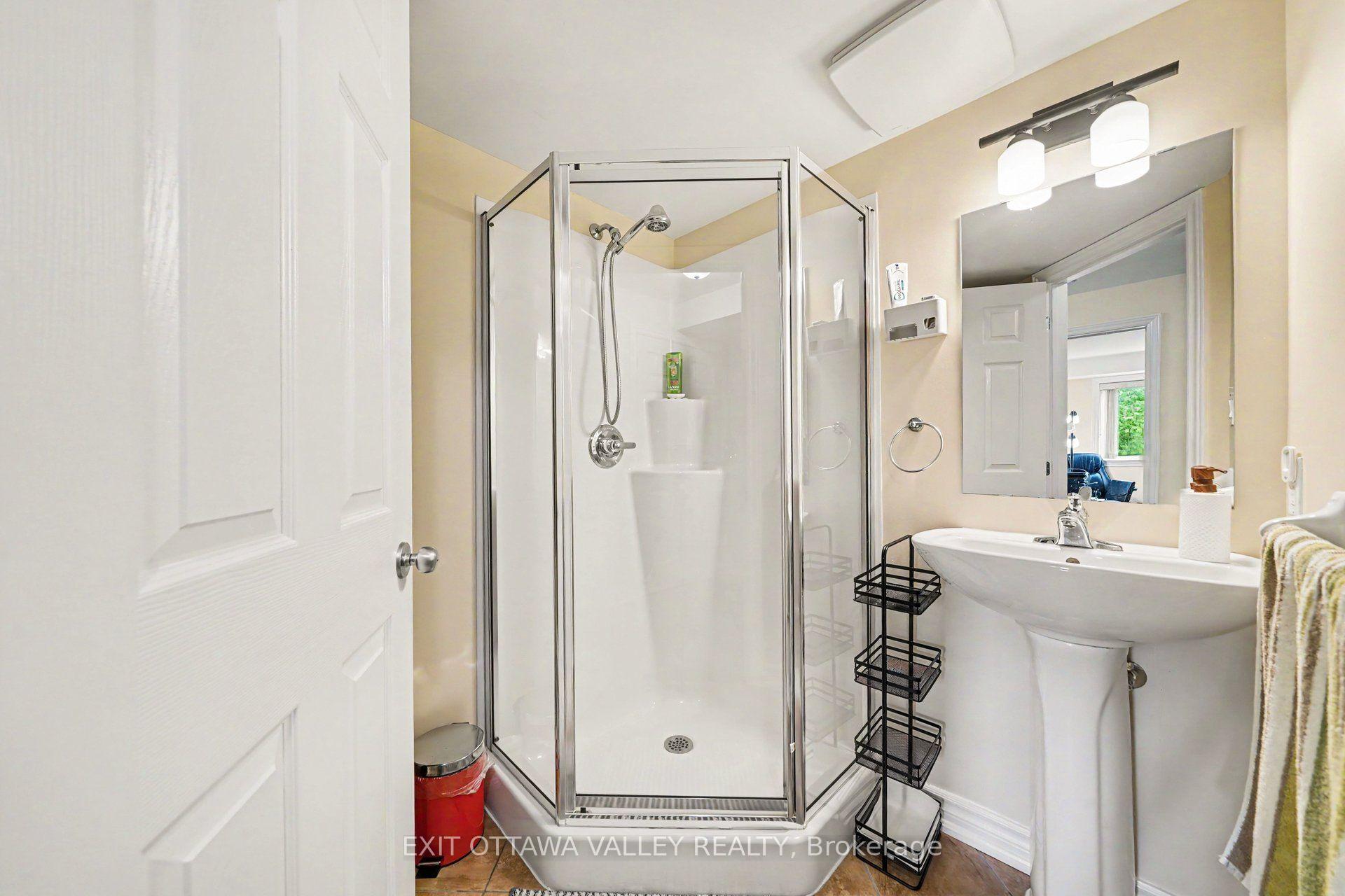 Photo 25 of Unit 208, 14 Norice Street, Ottawa, Meadowlands/Crestview — HOMEH