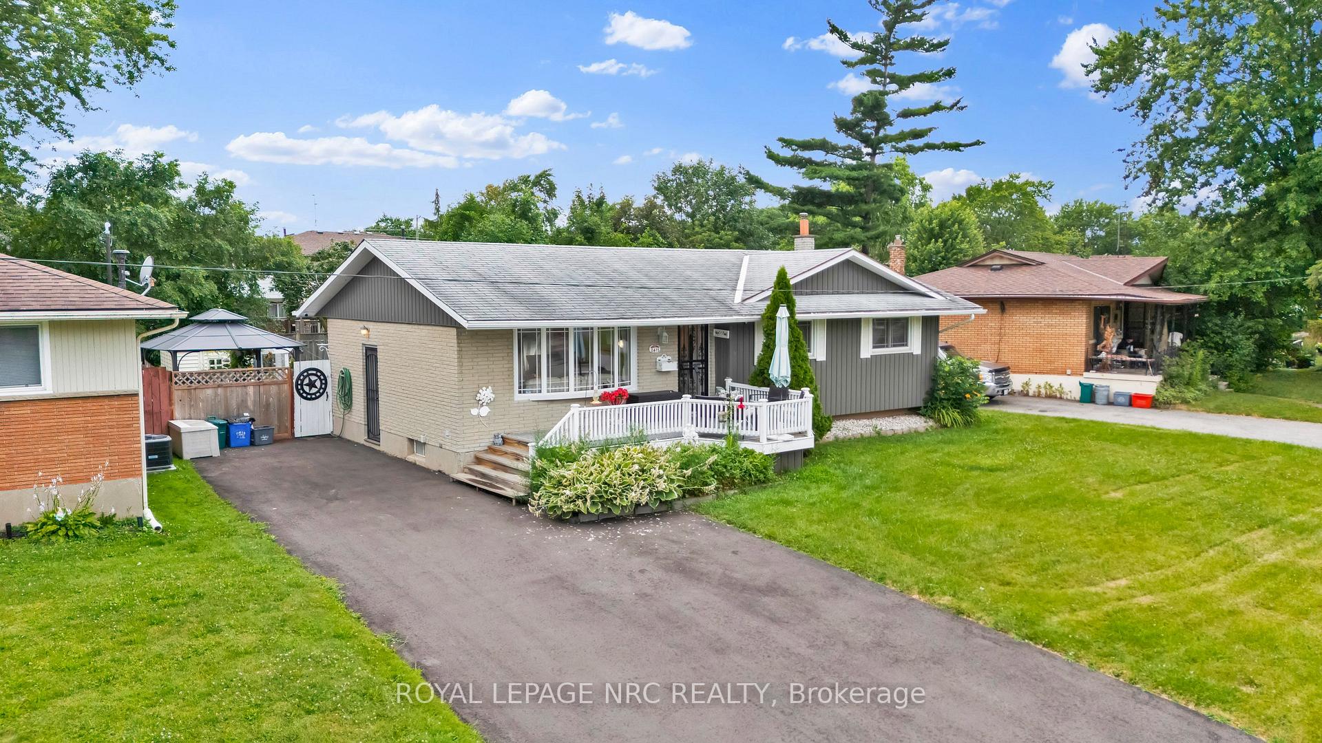 Photo 4 of 8415 Parkway Drive, Niagara Falls, Chippawa — HOMEH