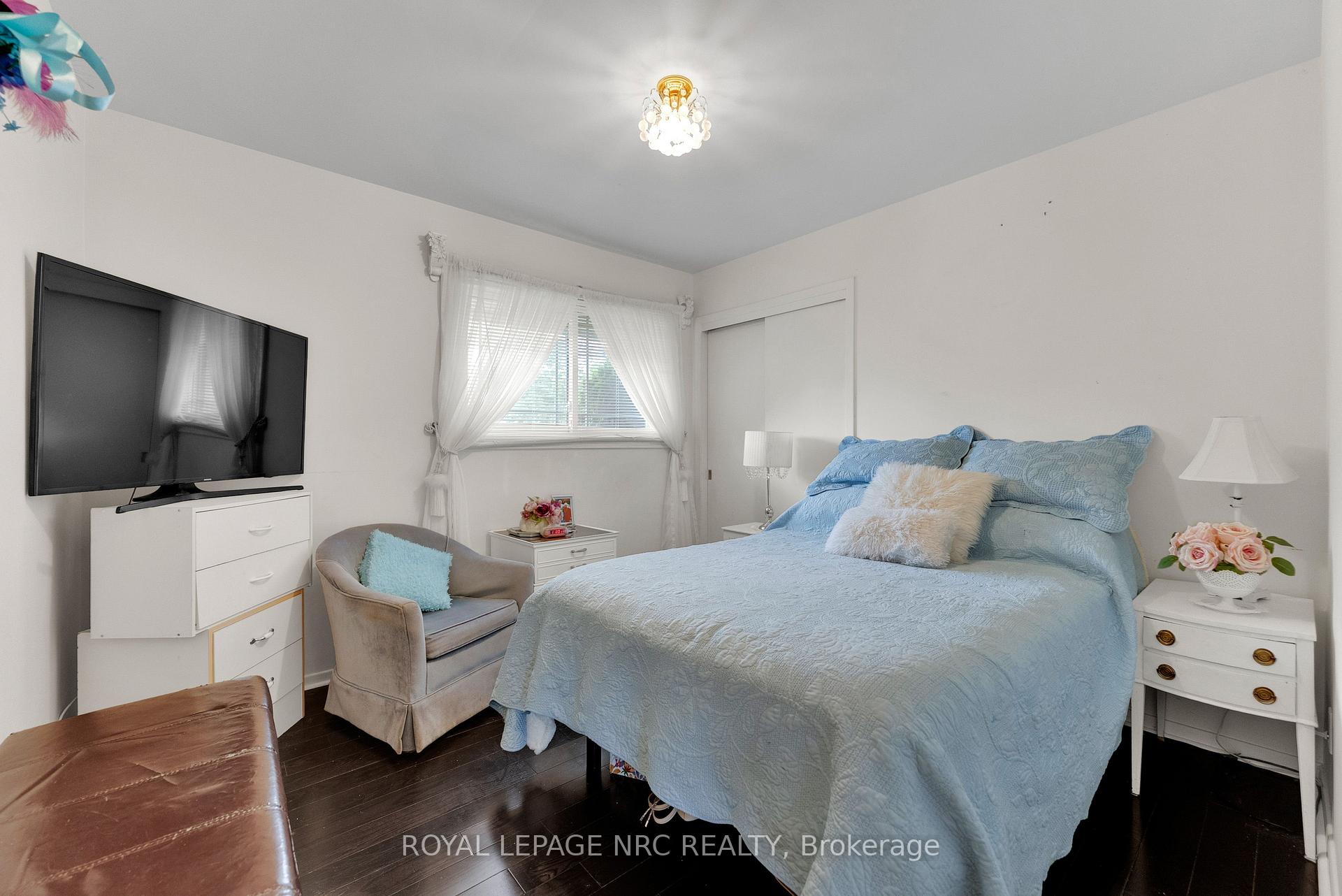 Photo 19 of 8415 Parkway Drive, Niagara Falls, Chippawa — HOMEH
