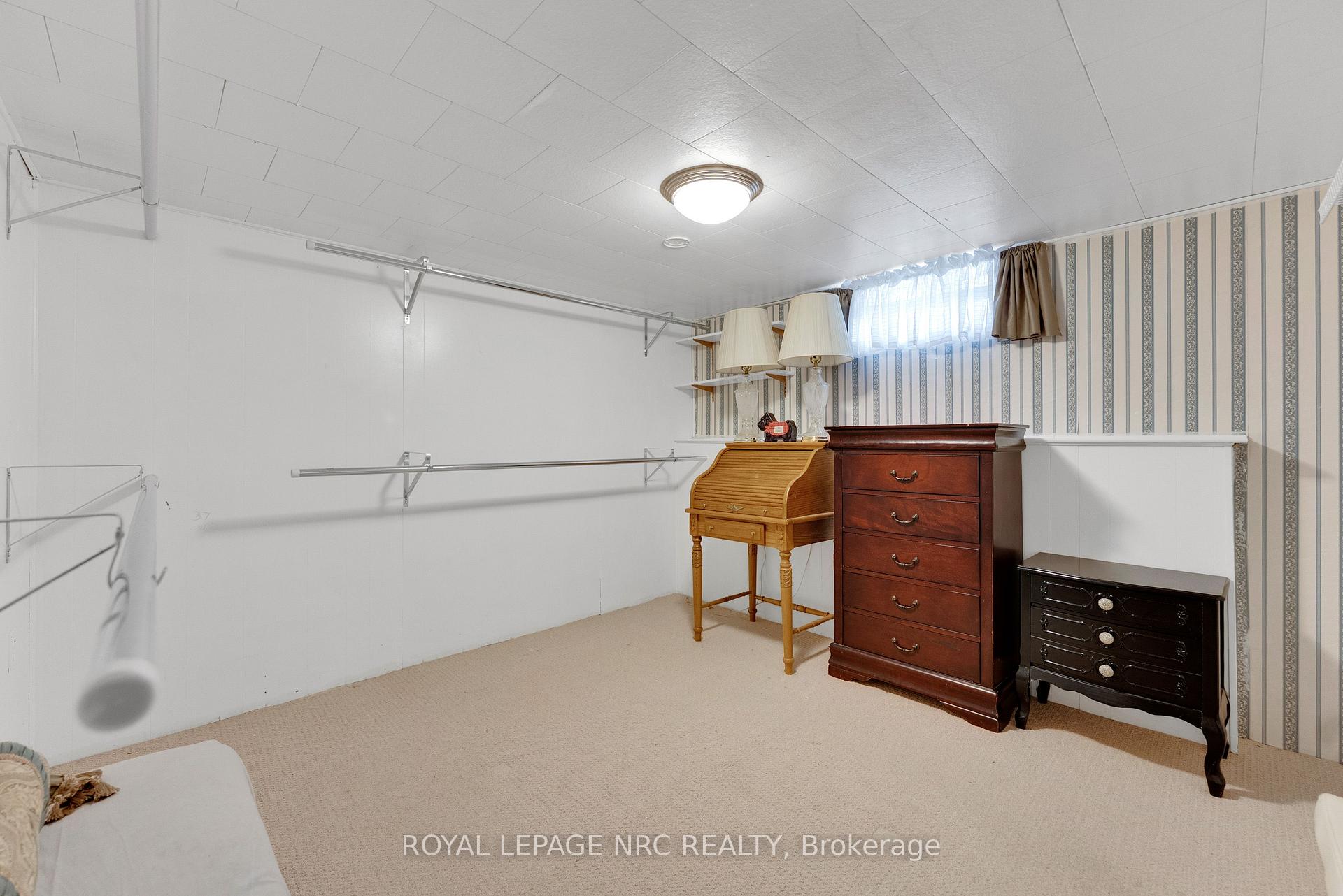 Photo 28 of 8415 Parkway Drive, Niagara Falls, Chippawa — HOMEH