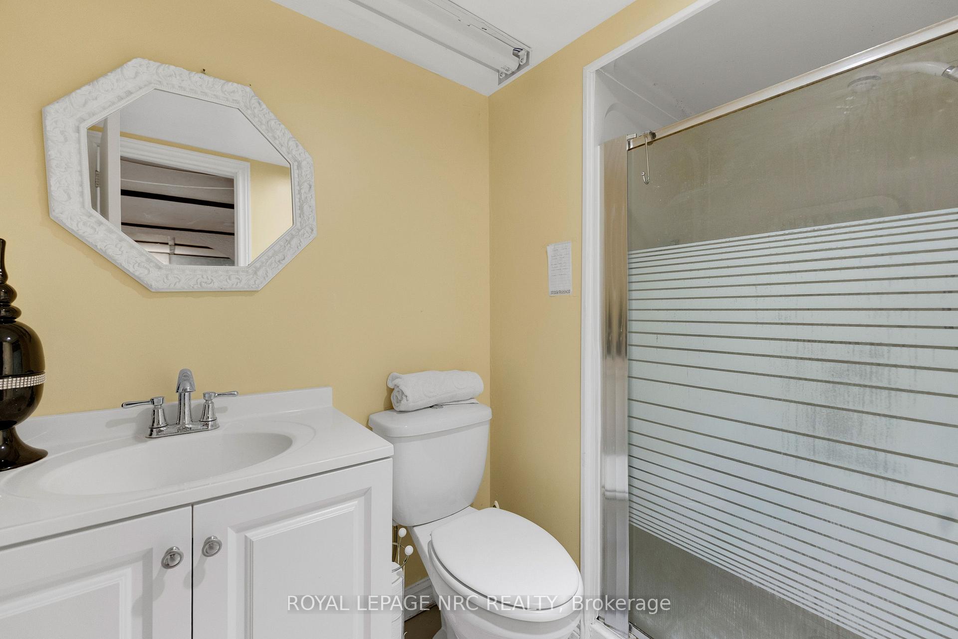 Photo 29 of 8415 Parkway Drive, Niagara Falls, Chippawa — HOMEH