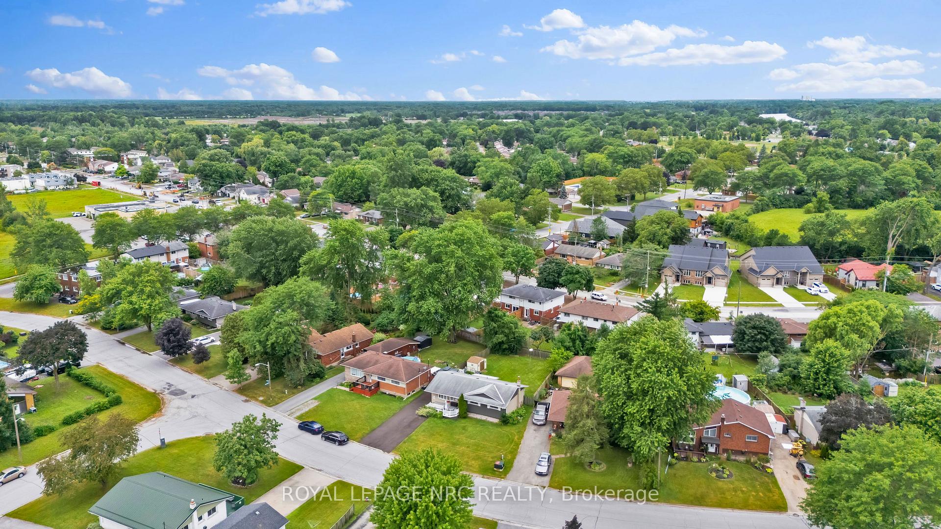 Photo 40 of 8415 Parkway Drive, Niagara Falls, Chippawa — HOMEH