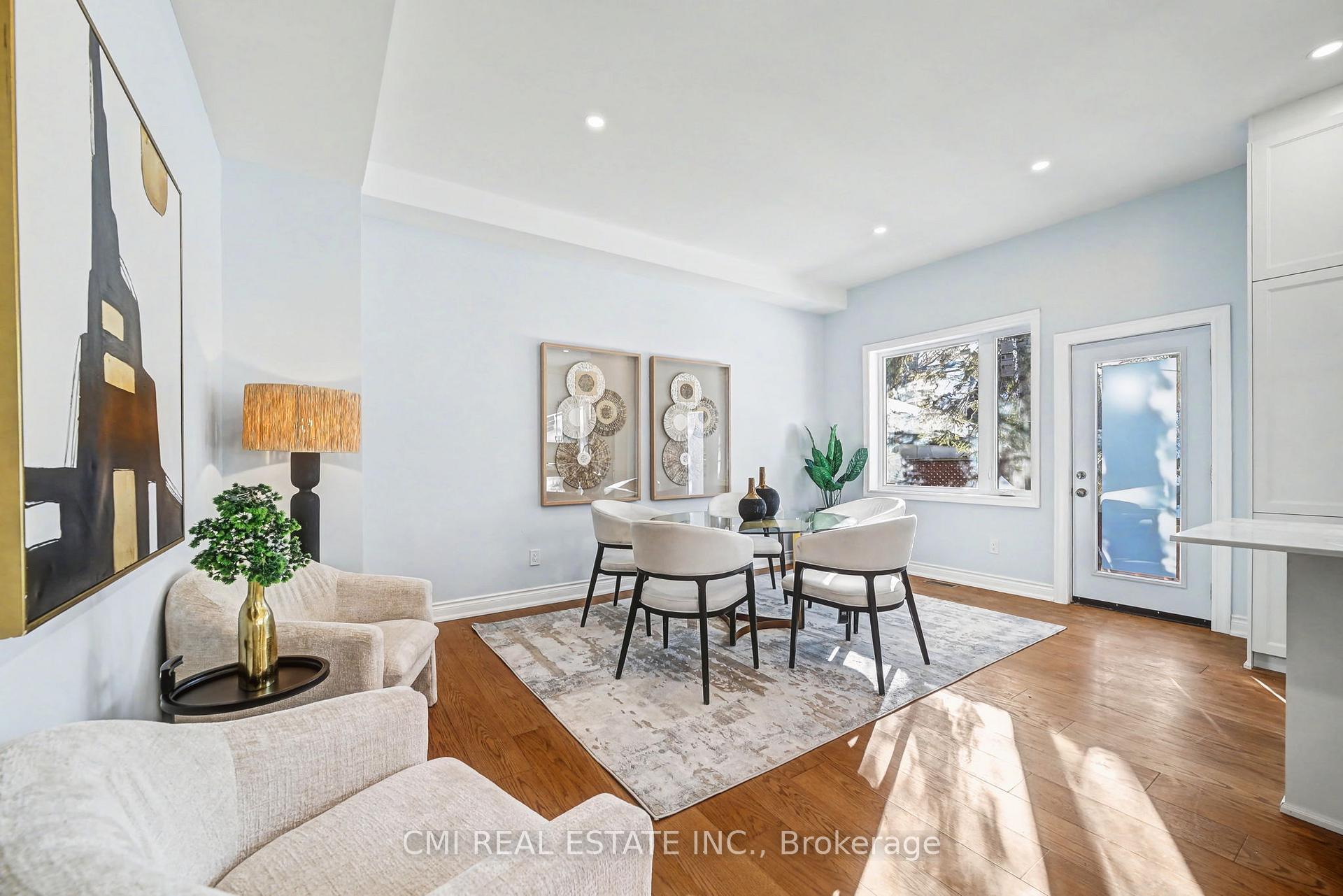 Photo 17 of 75 Kenilworth Avenue, Toronto, The Beaches — HOMEH