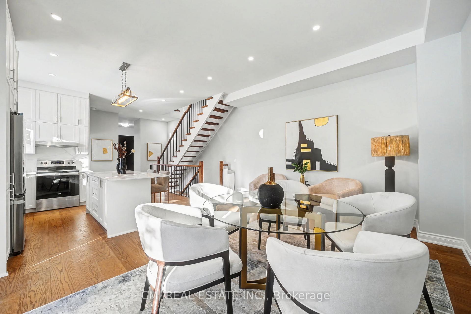 Photo 19 of 75 Kenilworth Avenue, Toronto, The Beaches — HOMEH