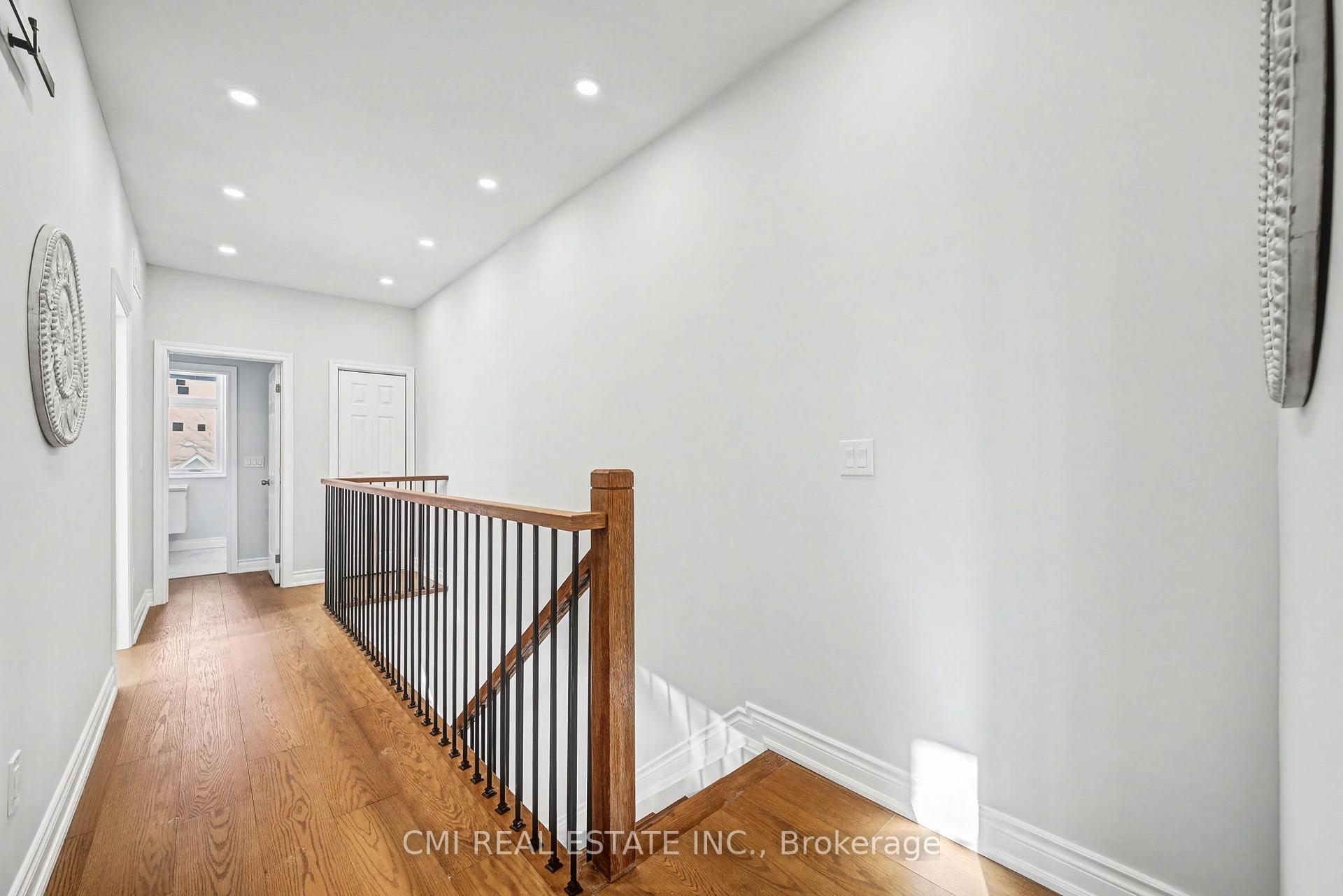 Photo 25 of 75 Kenilworth Avenue, Toronto, The Beaches — HOMEH