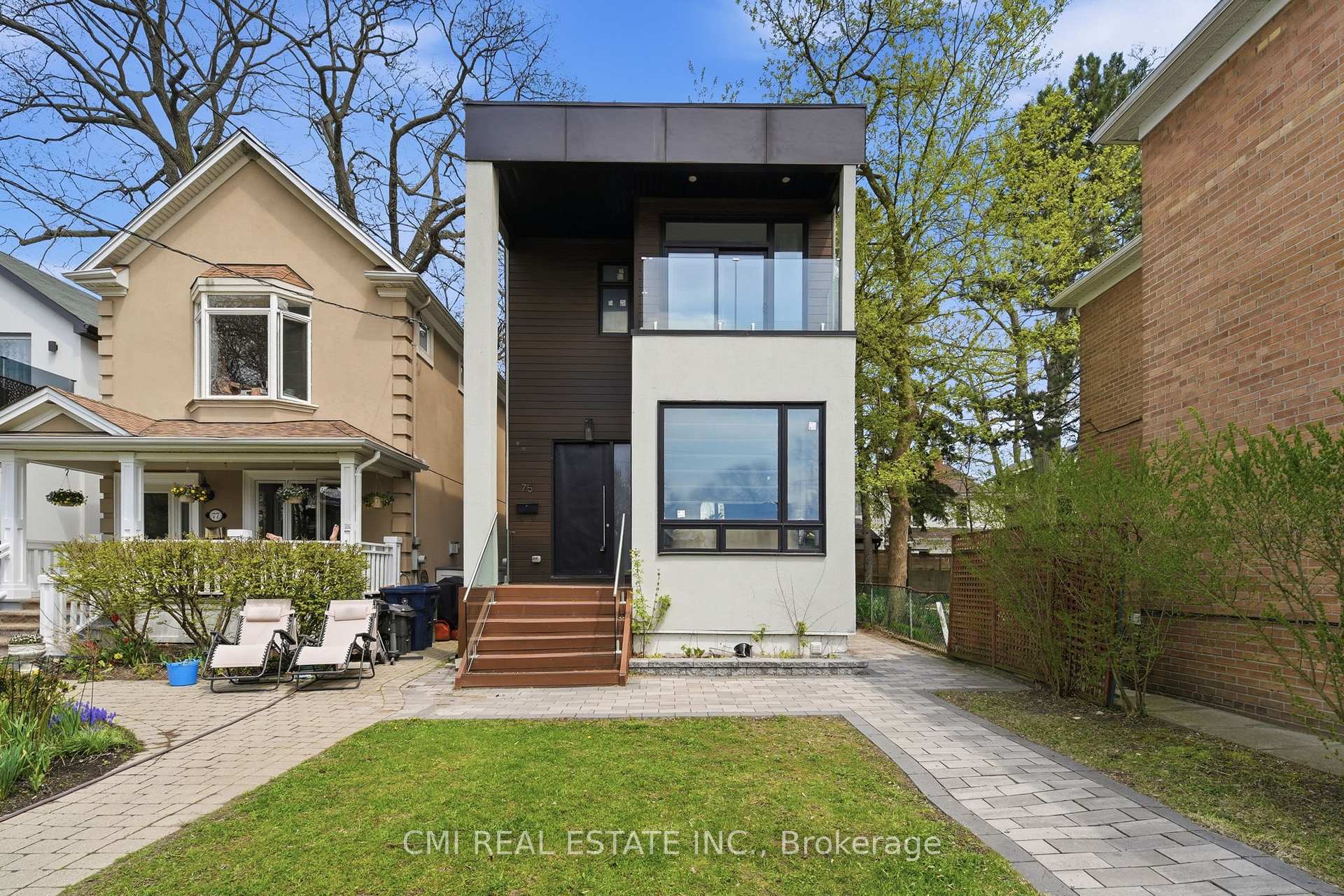 Photo 36 of 75 Kenilworth Avenue, Toronto, The Beaches — HOMEH