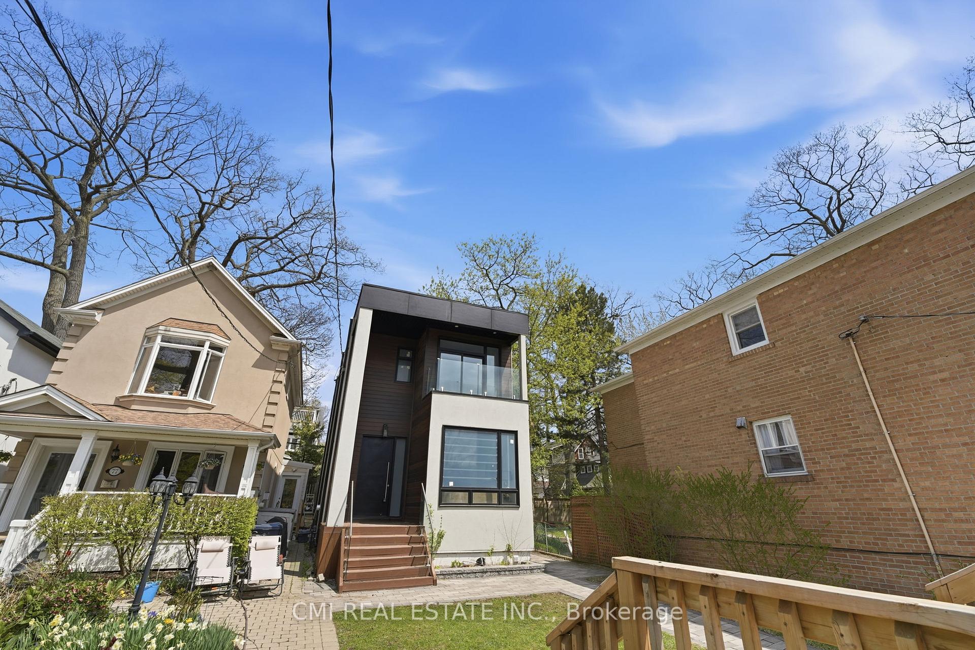 Photo 38 of 75 Kenilworth Avenue, Toronto, The Beaches — HOMEH