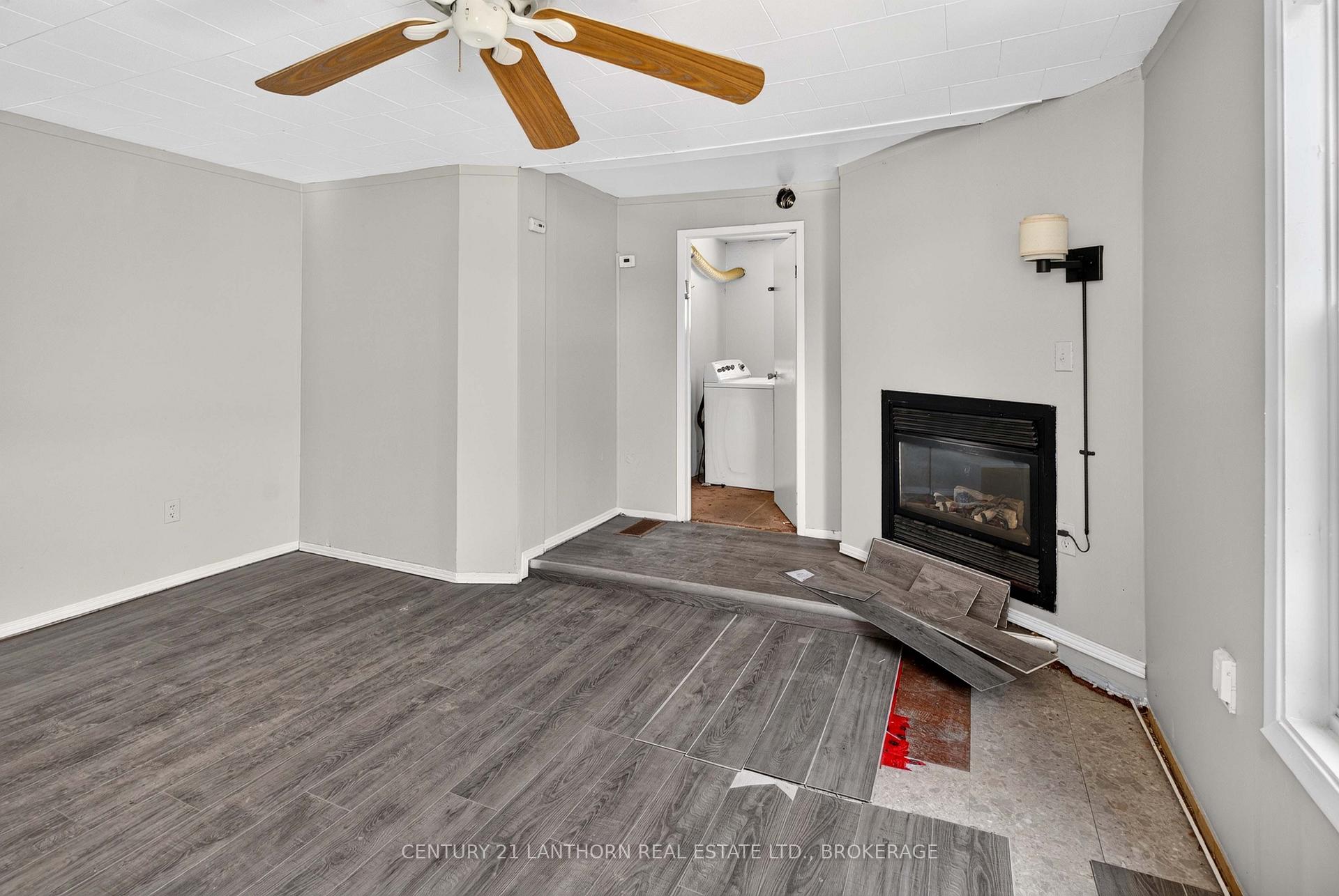 Photo 4 of 139 Drennan Street, Kingston, Rideau — HOMEH