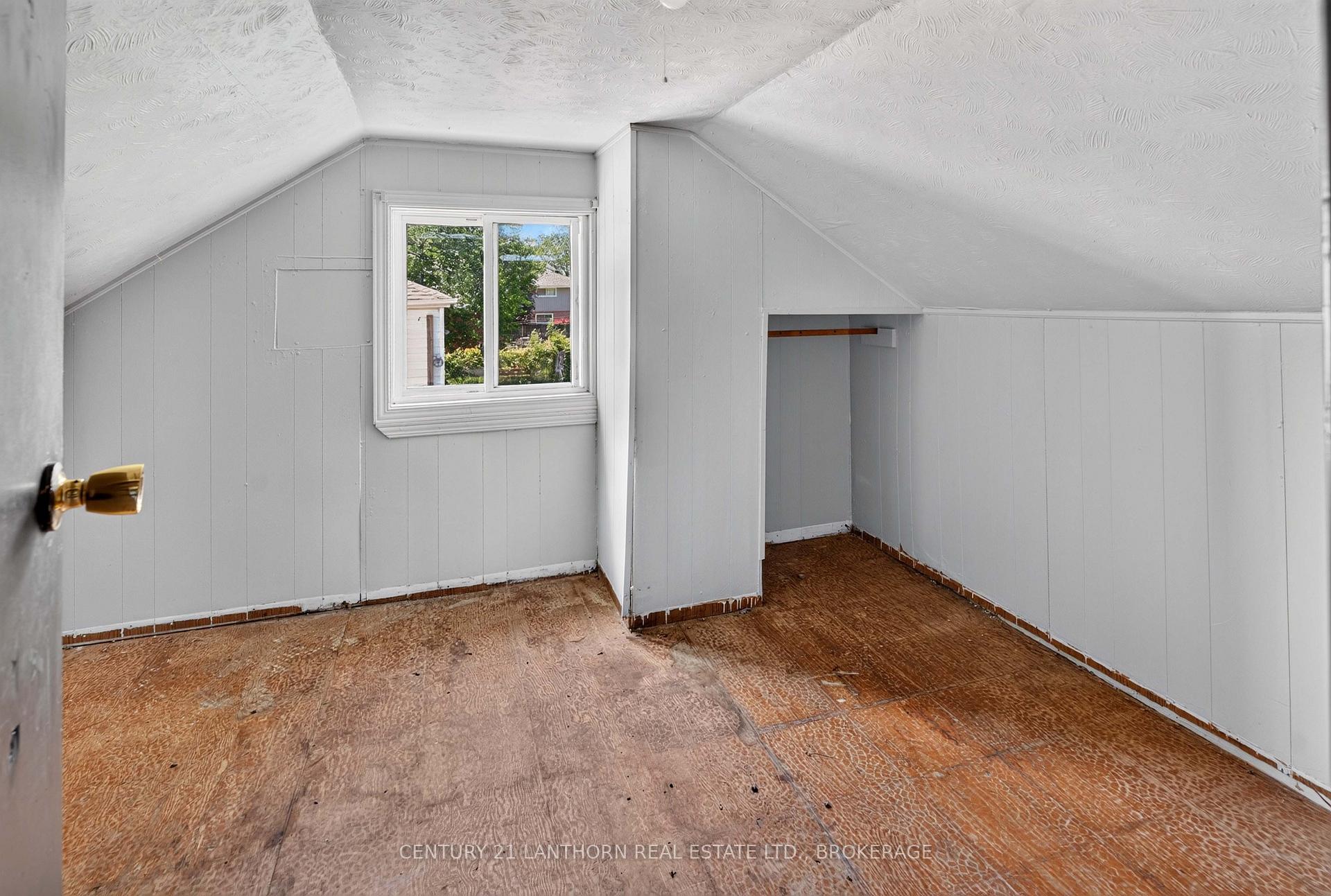 Photo 12 of 139 Drennan Street, Kingston, Rideau — HOMEH