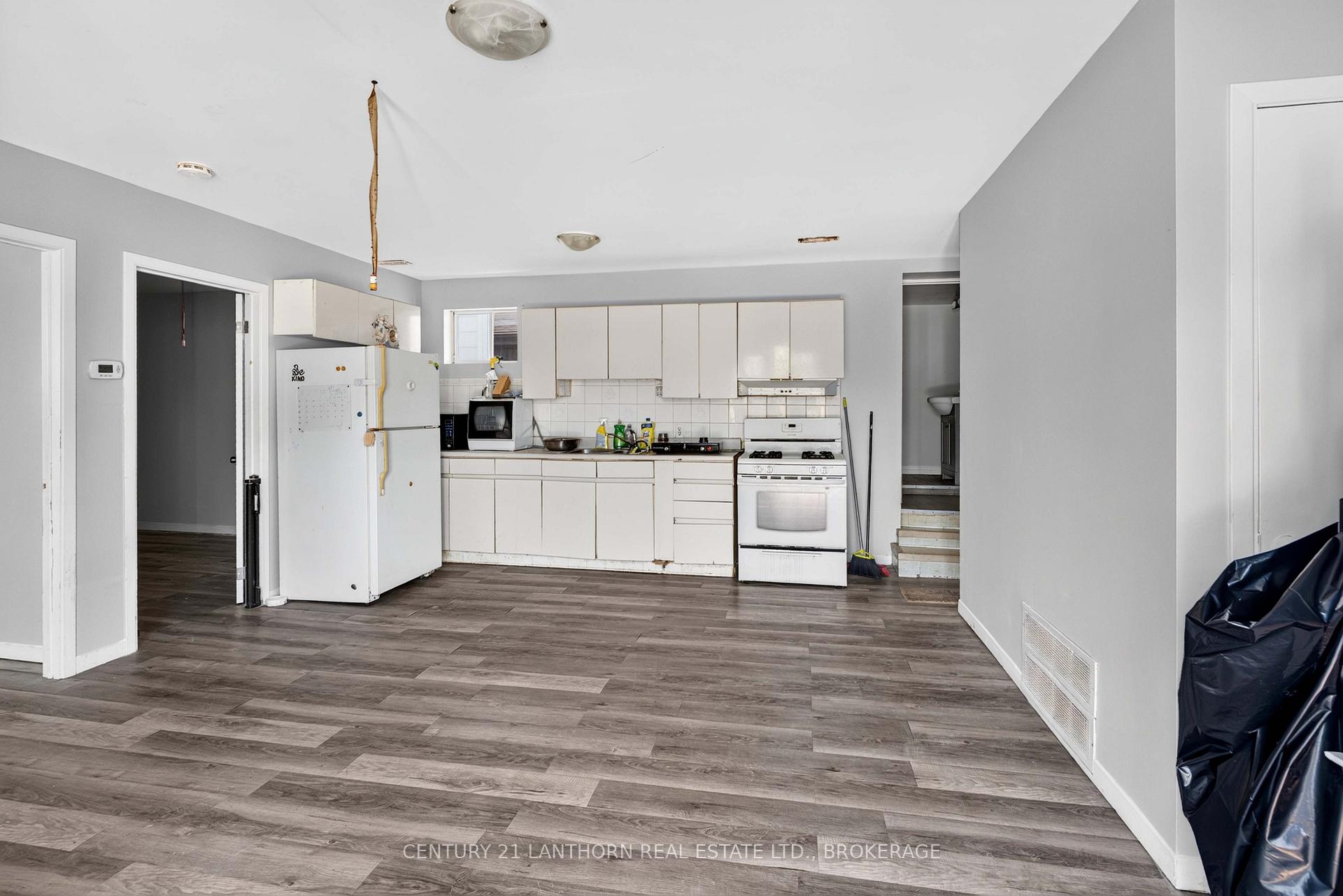 Photo 14 of 139 Drennan Street, Kingston, Rideau — HOMEH