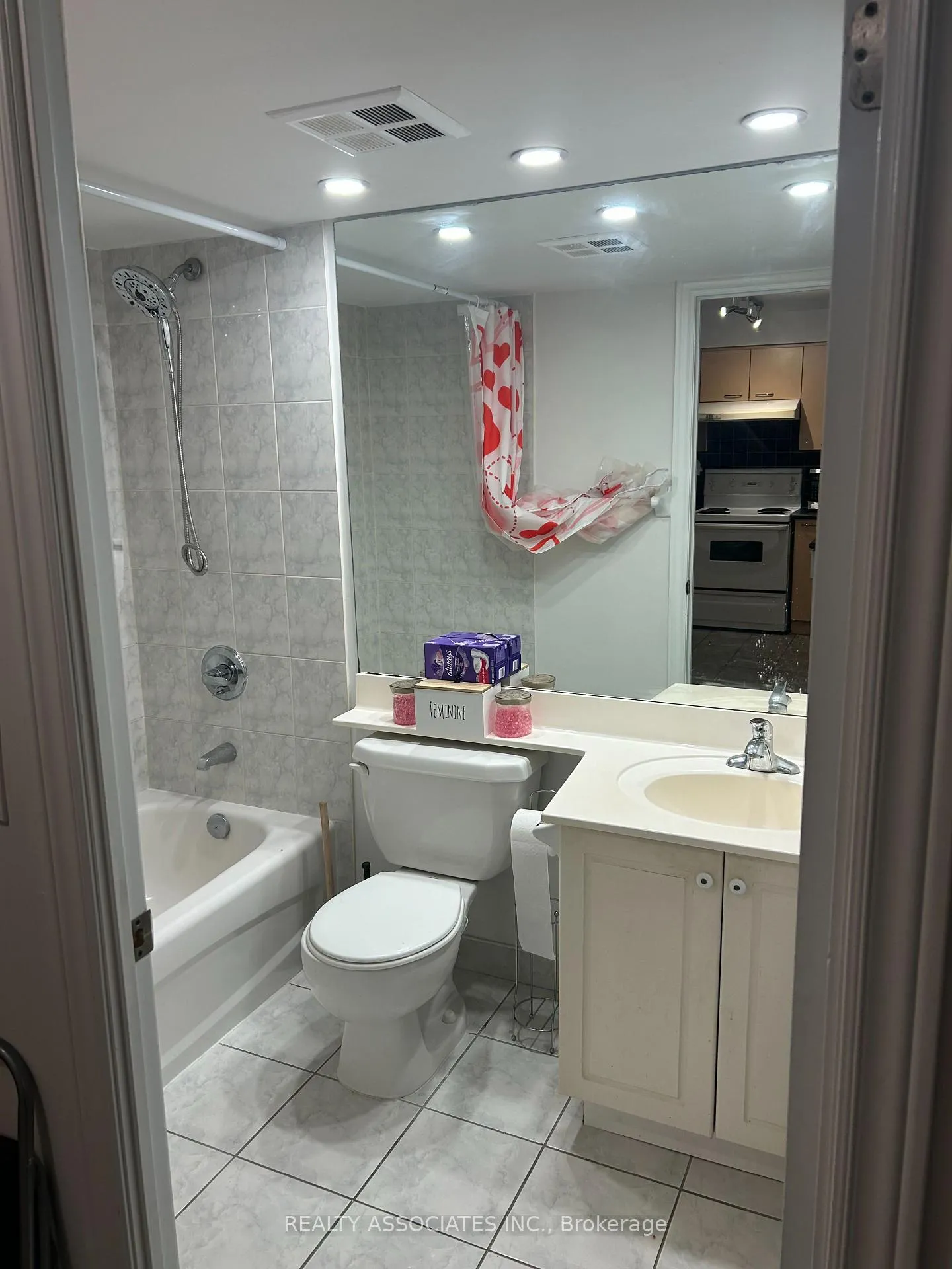 Photo 13 of Unit 902, 62 Suncrest Boulevard, Markham, Commerce Valley — HOMEH
