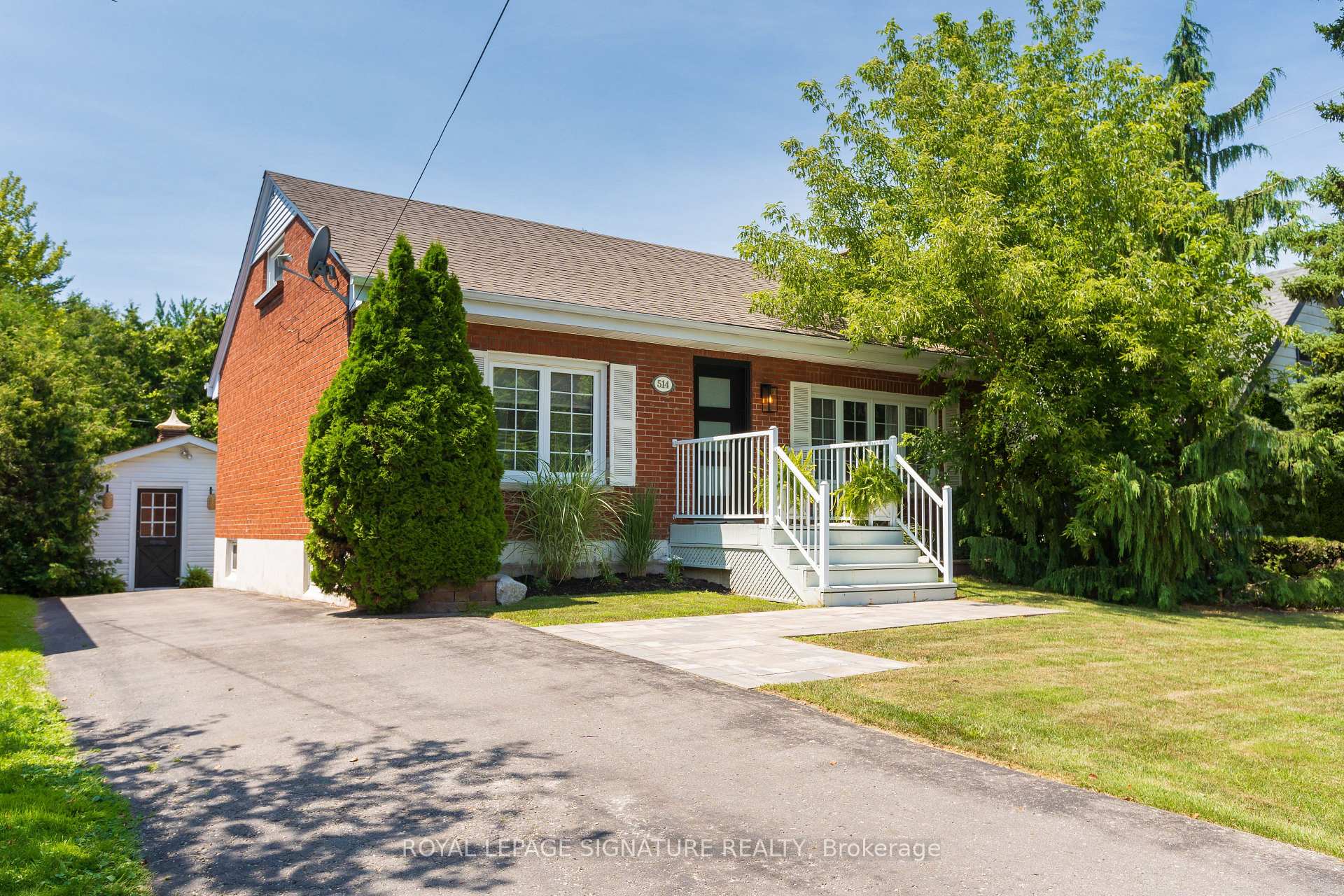 Photo 1 of 514 Ash Street, Whitby, Downtown Whitby — HOMEH
