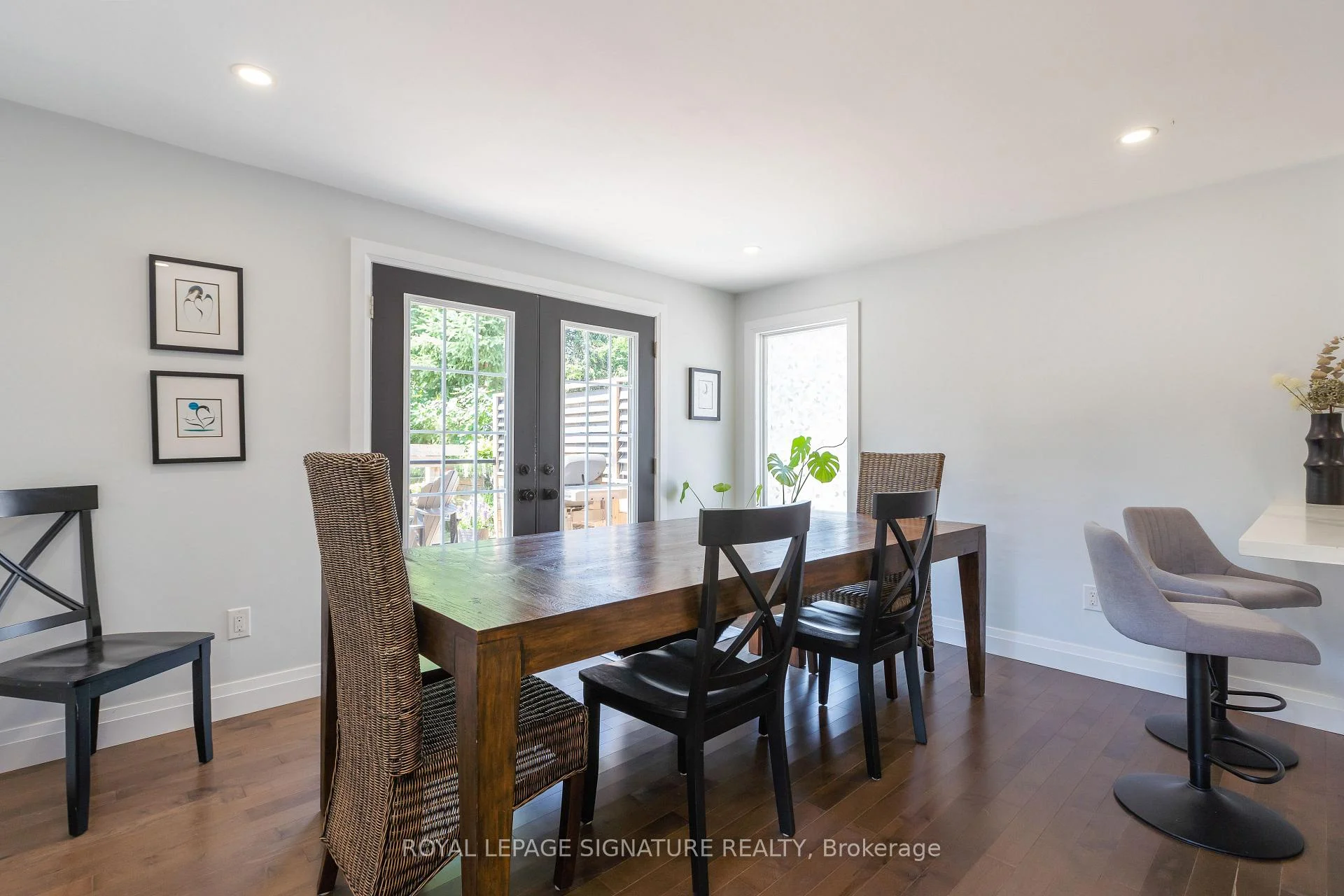 Photo 11 of 514 Ash Street, Whitby, Downtown Whitby — HOMEH