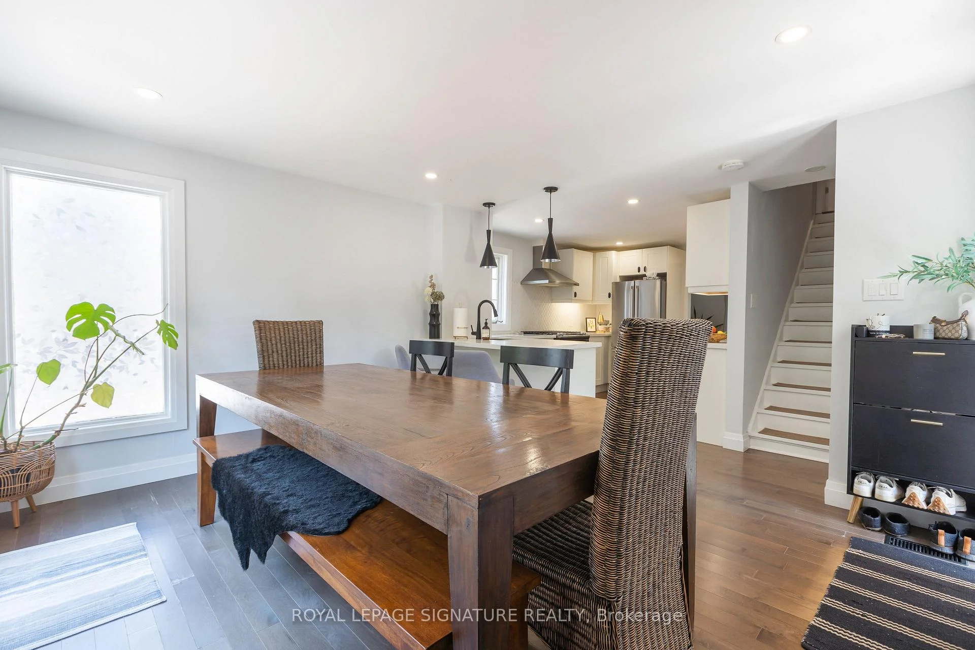 Photo 12 of 514 Ash Street, Whitby, Downtown Whitby — HOMEH