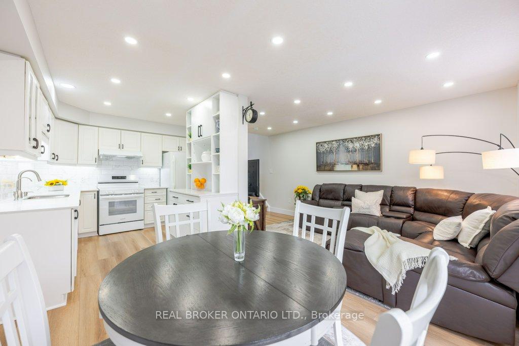 Photo 10 of Unit 2, 185 Highland Crescent, Kitchener, St. Marys Hospital — HOMEH