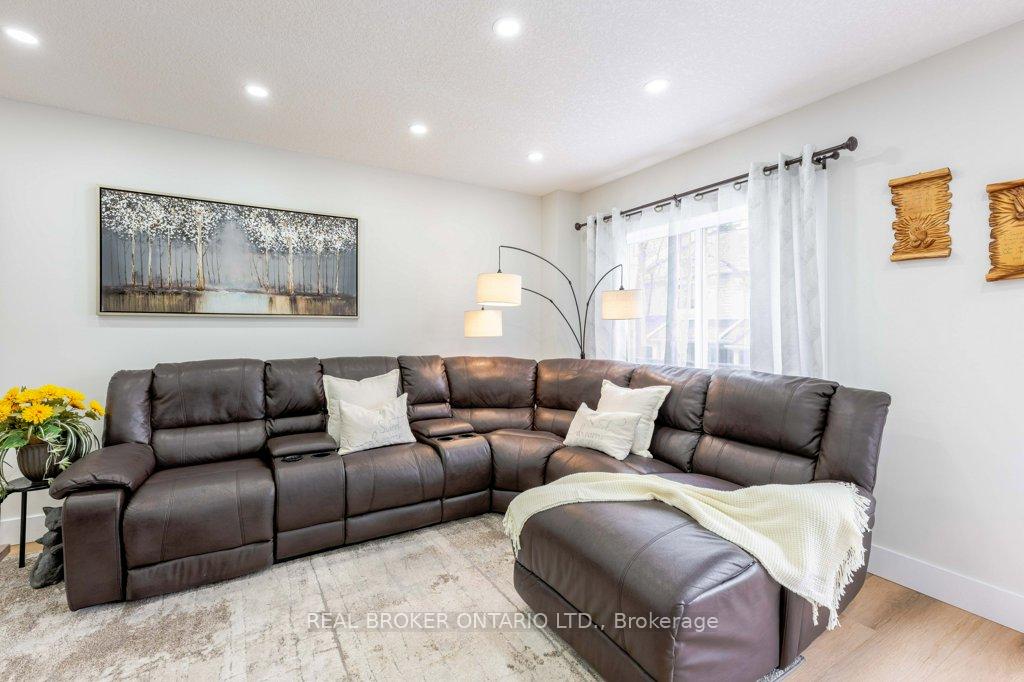 Photo 11 of Unit 2, 185 Highland Crescent, Kitchener, St. Marys Hospital — HOMEH