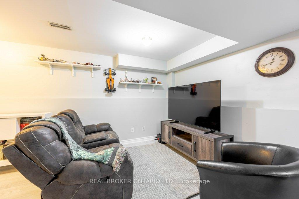 Photo 27 of Unit 2, 185 Highland Crescent, Kitchener, St. Marys Hospital — HOMEH