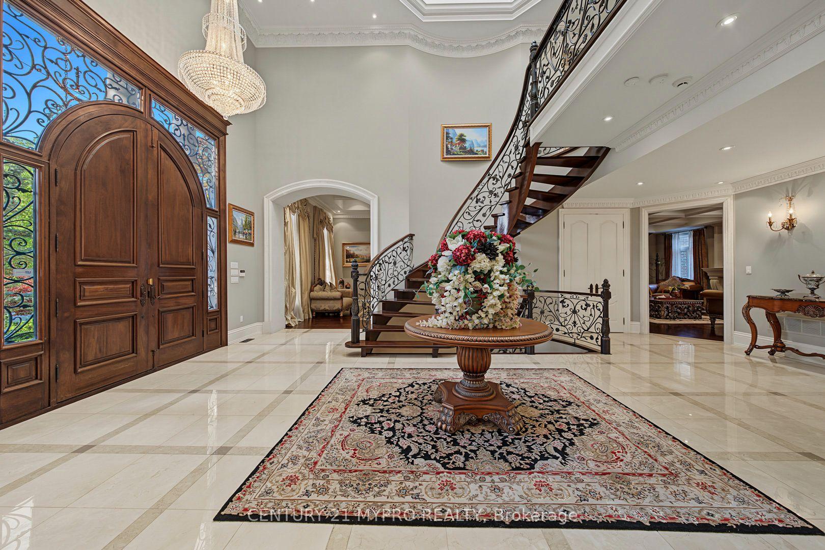 Photo 6 of 5 Saintfield Avenue, North York, Bridle Path-Sunnybrook-York Mills — HOMEH