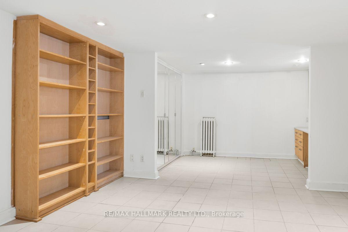 Photo 5 of Unit Lower (A), 321 Palmerston Boulevard, Toronto, Palmerston-Little Italy — HOMEH