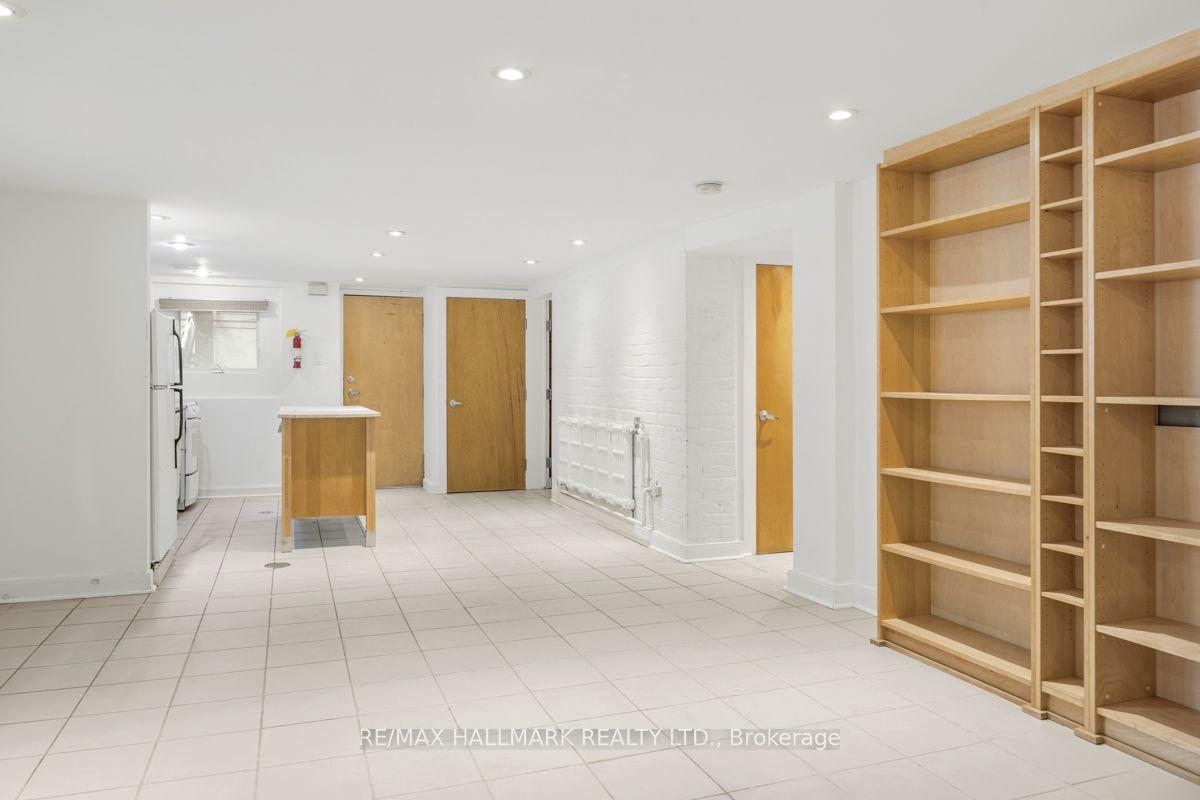 Photo 6 of Unit Lower (A), 321 Palmerston Boulevard, Toronto, Palmerston-Little Italy — HOMEH