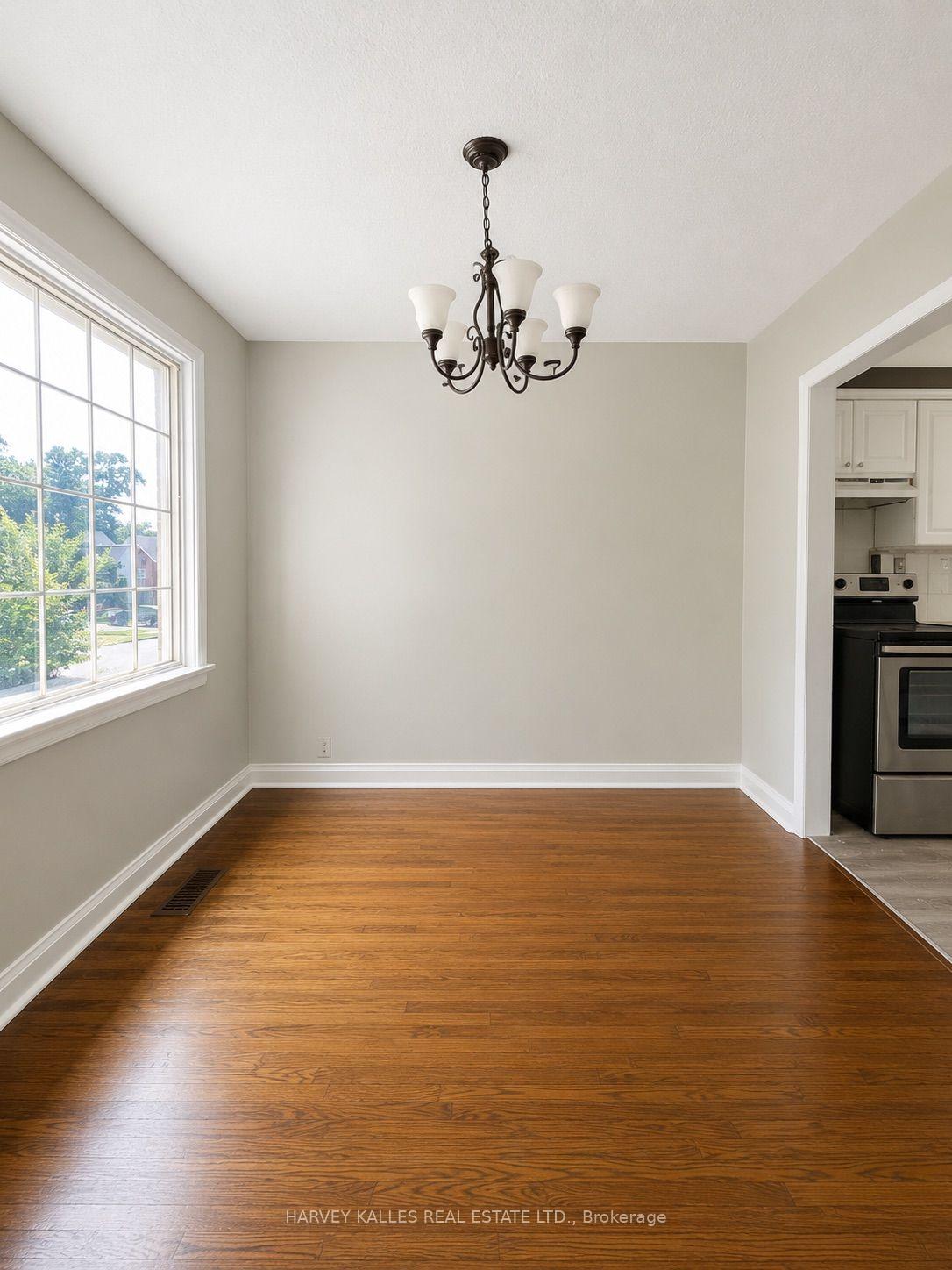Photo 2 of 168 Bogert Avenue, North York, Lansing-Westgate — HOMEH