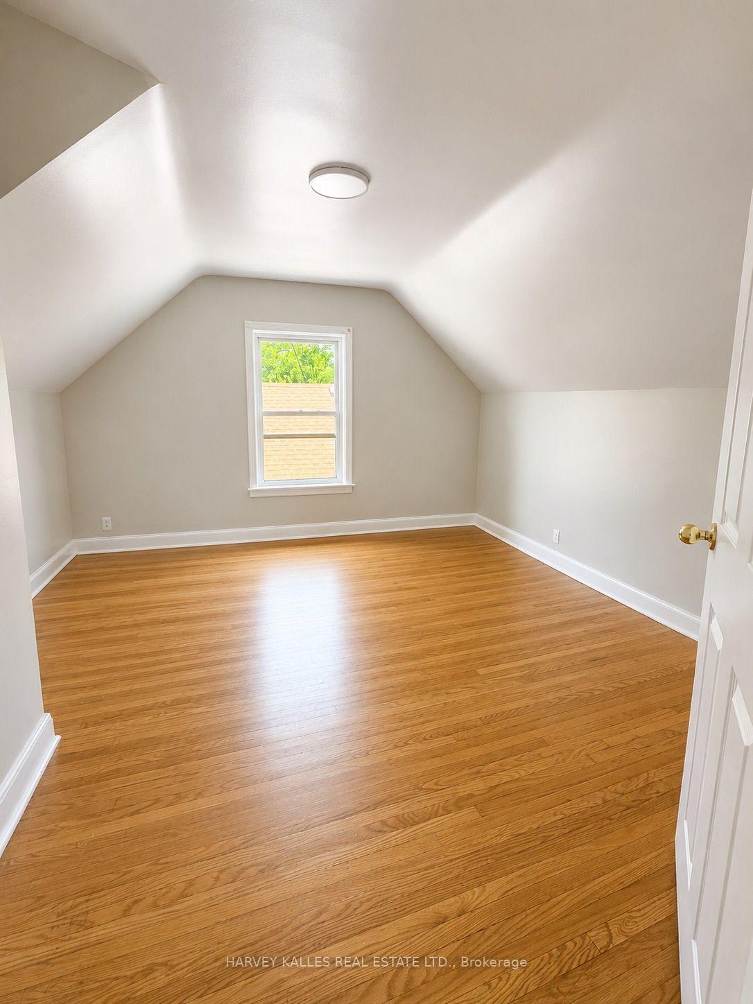 Photo 4 of 168 Bogert Avenue, North York, Lansing-Westgate — HOMEH