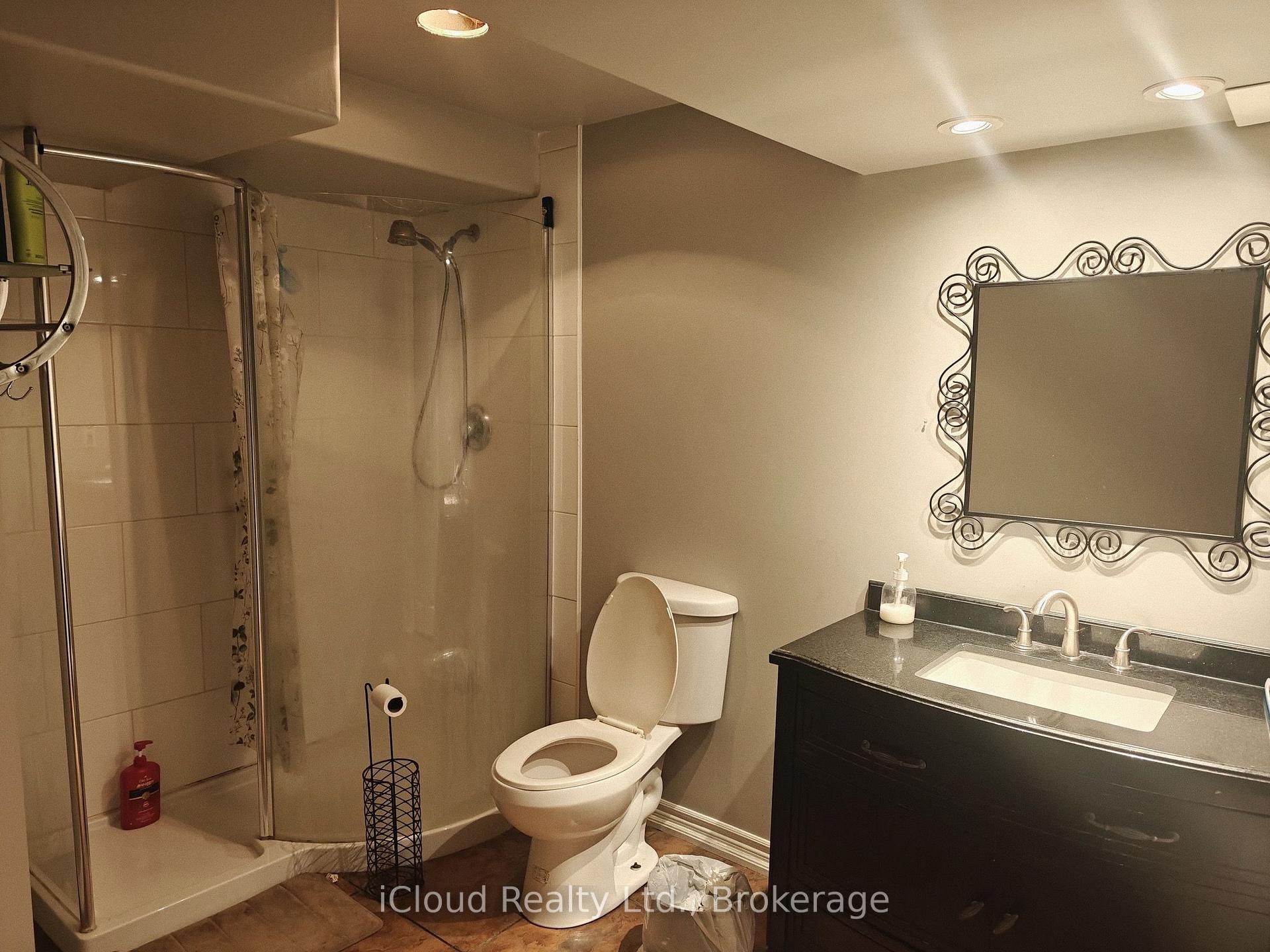 Photo 10 of 72 Graihawk Drive, Barrie, Ardagh — HOMEH