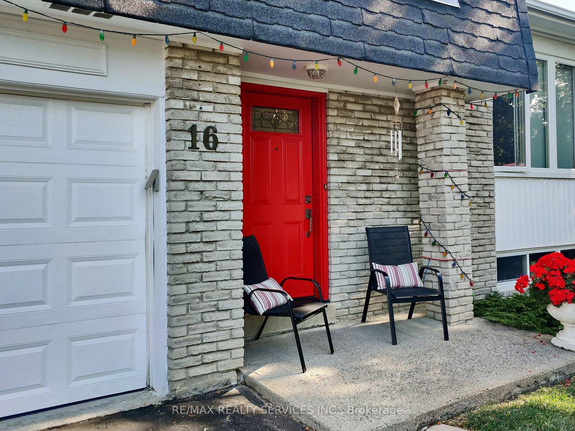 Photo 4 of 16 Grassington Crescent, Brampton, Northgate — HOMEH