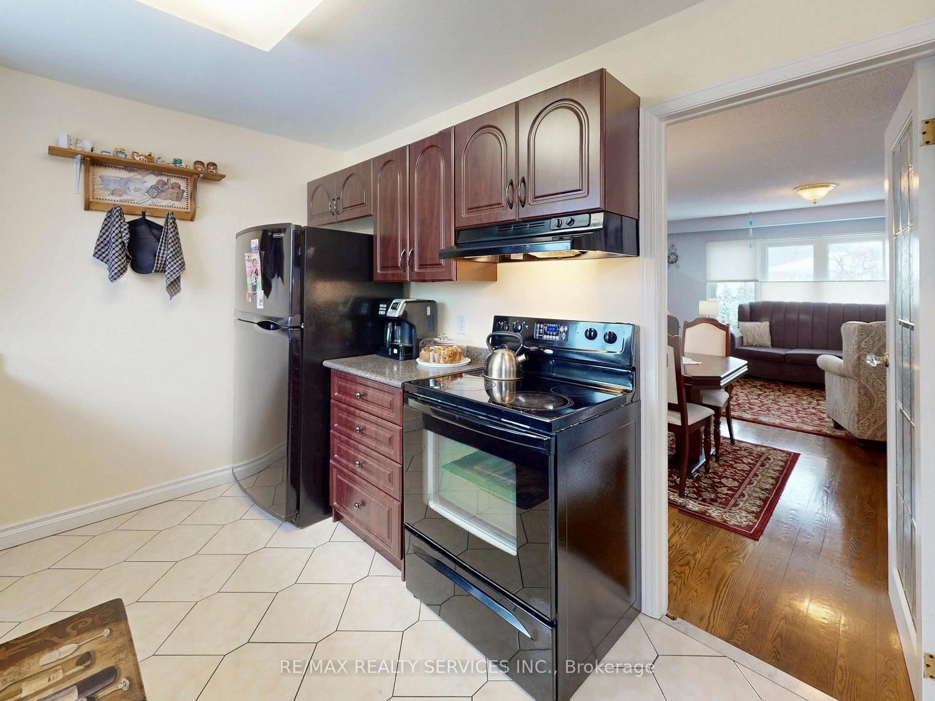 Photo 16 of 16 Grassington Crescent, Brampton, Northgate — HOMEH