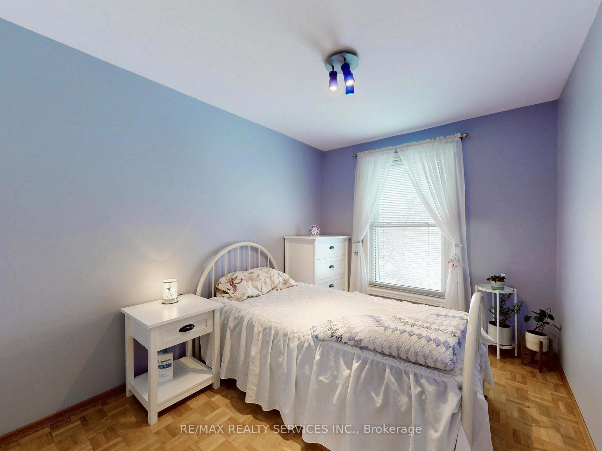 Photo 21 of 16 Grassington Crescent, Brampton, Northgate — HOMEH