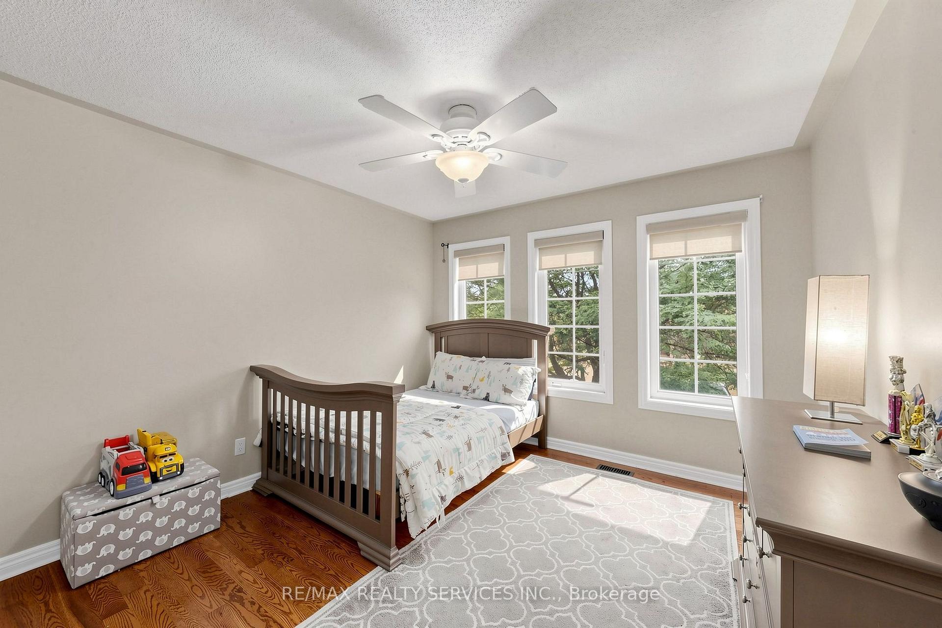 Photo 28 of 32 Hillpath Crescent, Brampton, Snelgrove — HOMEH