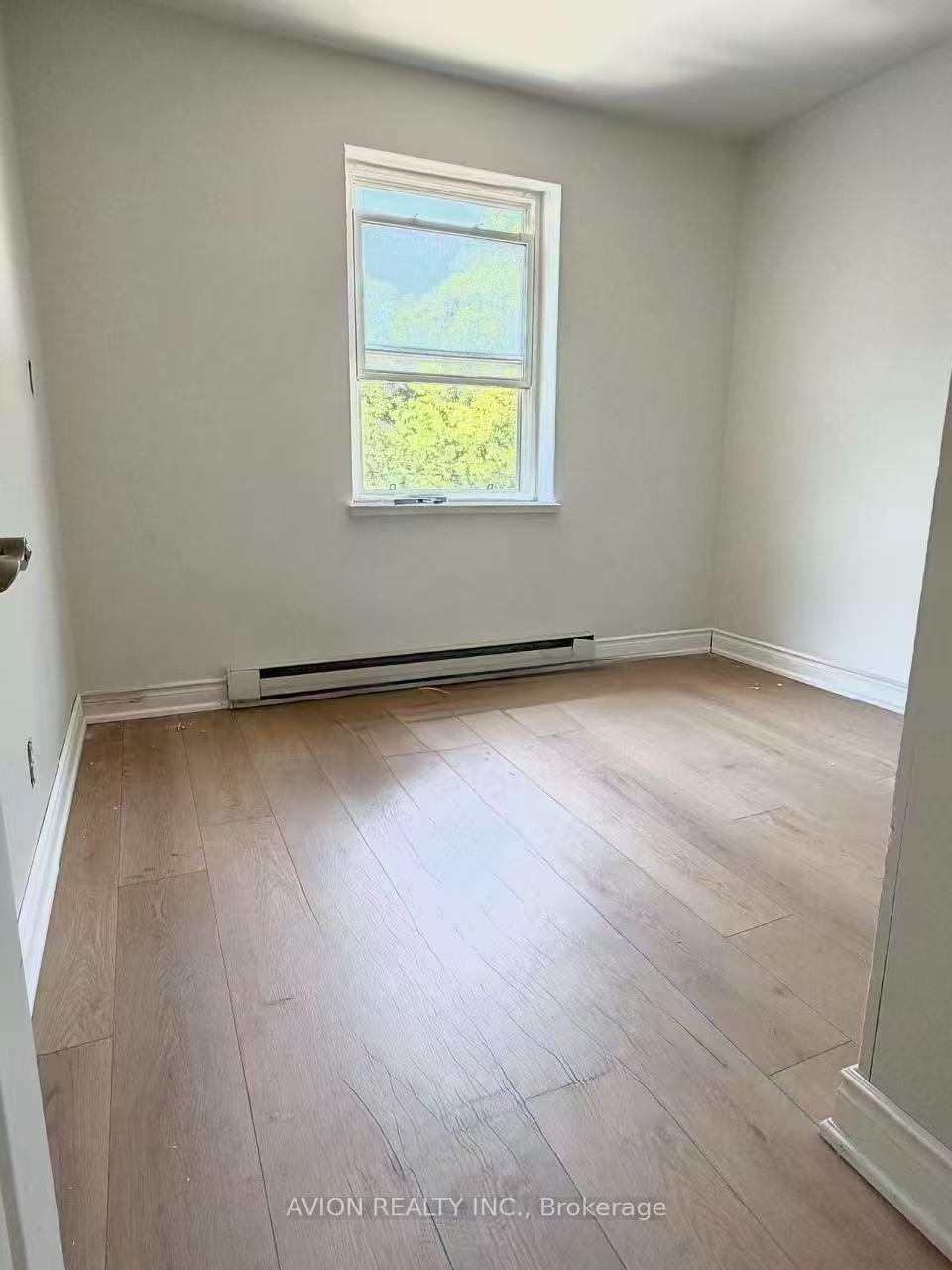 Photo 5 of Unit Unit 1, 882 Broadview Avenue, Toronto, Playter Estates-Danforth — HOMEH