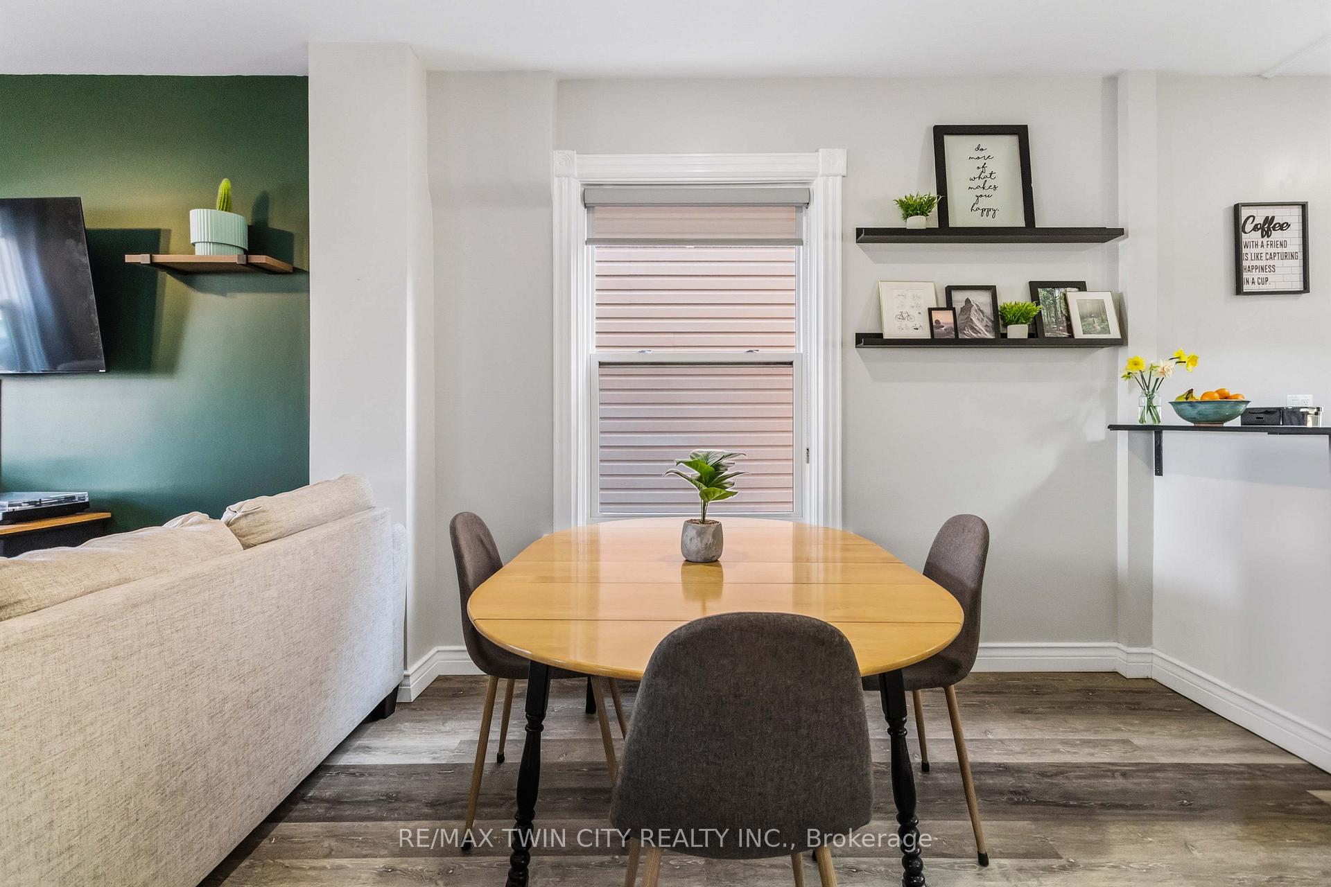 Photo 11 of 69 St Paul Avenue, Brantford, Holmedale — HOMEH