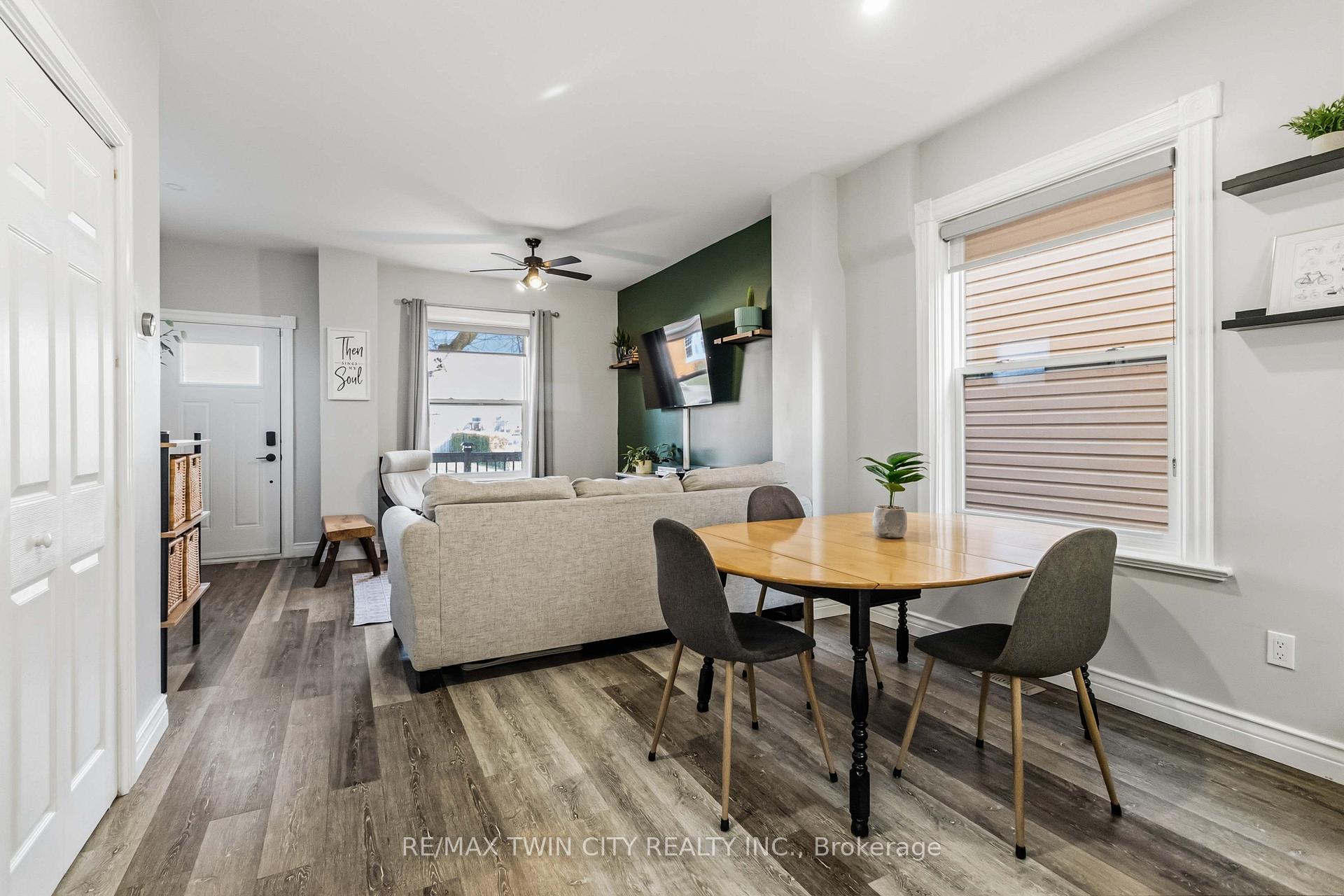 Photo 12 of 69 St Paul Avenue, Brantford, Holmedale — HOMEH