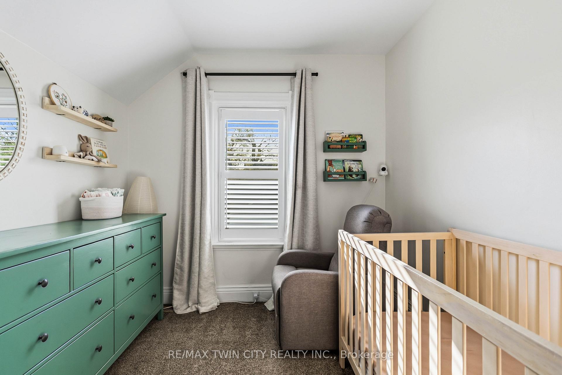 Photo 30 of 69 St Paul Avenue, Brantford, Holmedale — HOMEH