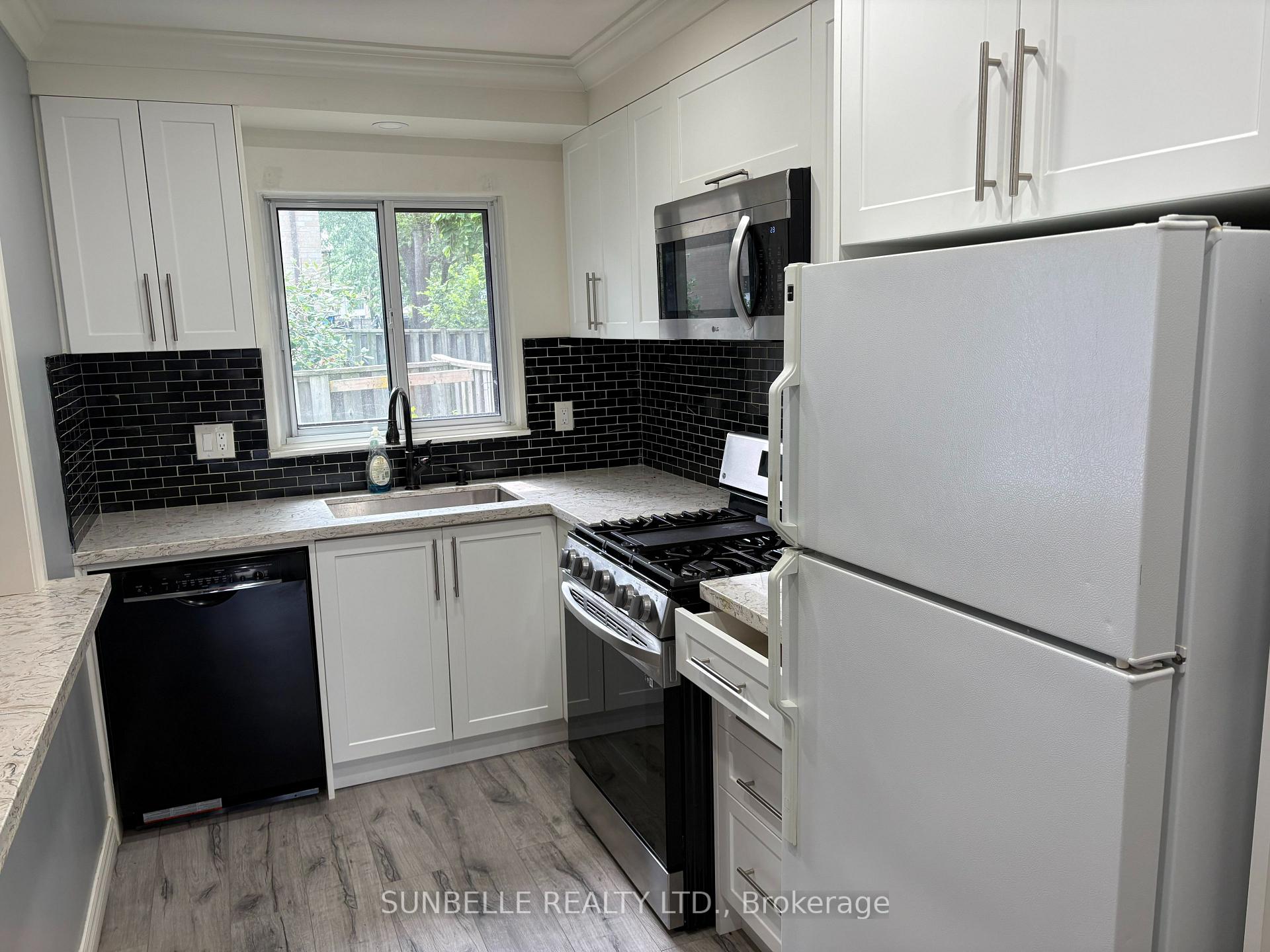 Photo 10 of 42 Fleetwood Crescent, Brampton, Southgate — HOMEH