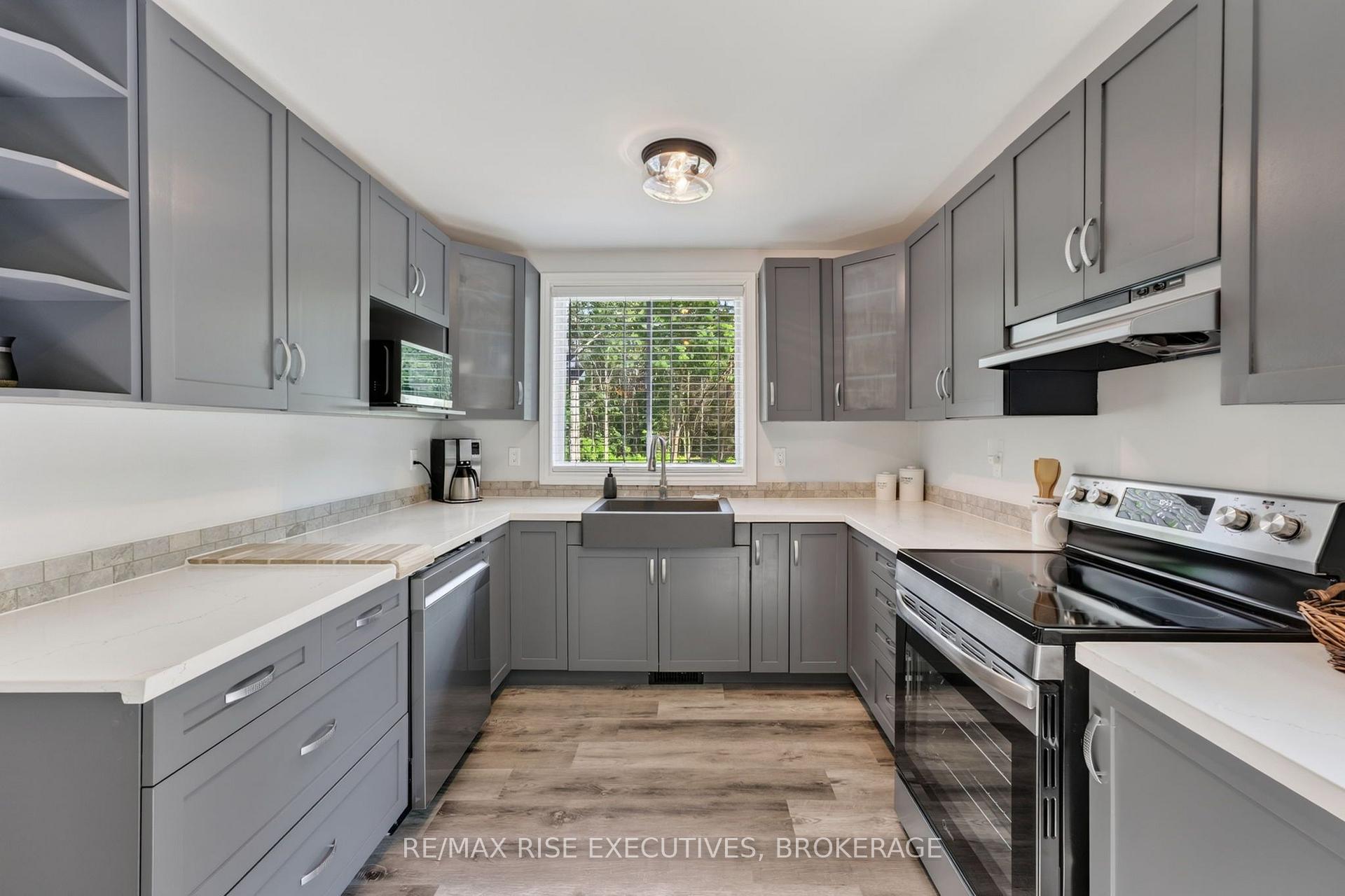 Photo 9 of 1022 Bauder Road, Frontenac, Frontenac South — HOMEH