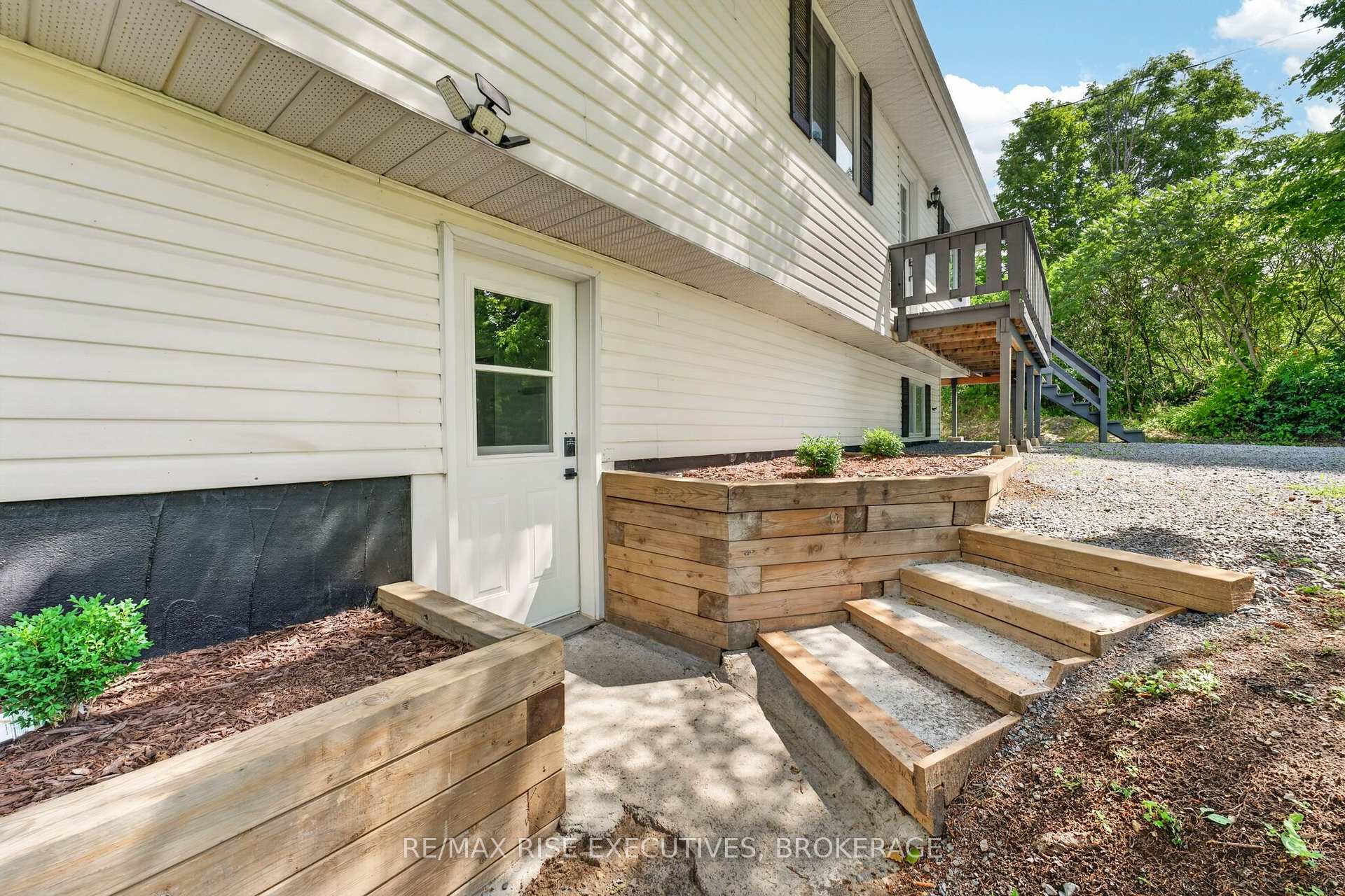 Photo 40 of 1022 Bauder Road, Frontenac, Frontenac South — HOMEH