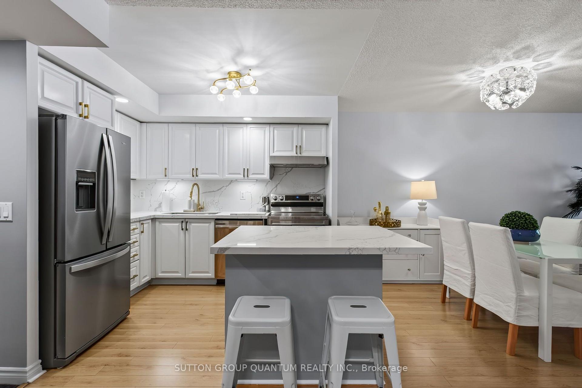 Photo 10 of Unit 723, 5233 Dundas Street W, Etobicoke, Islington-City Centre West — HOMEH